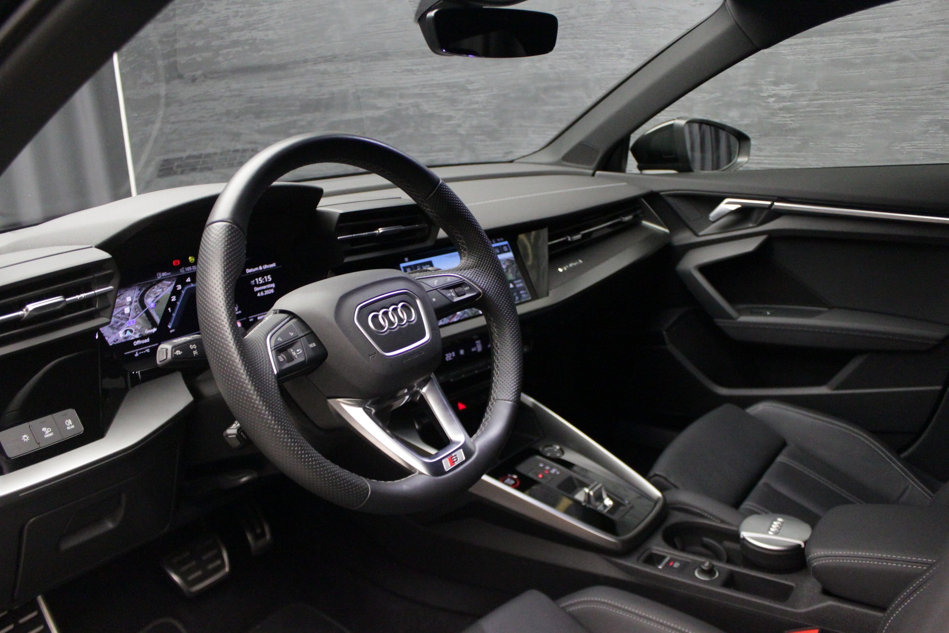 AUDI S3 Sportback 2.0 TFSI quattro S-tronic-image-19