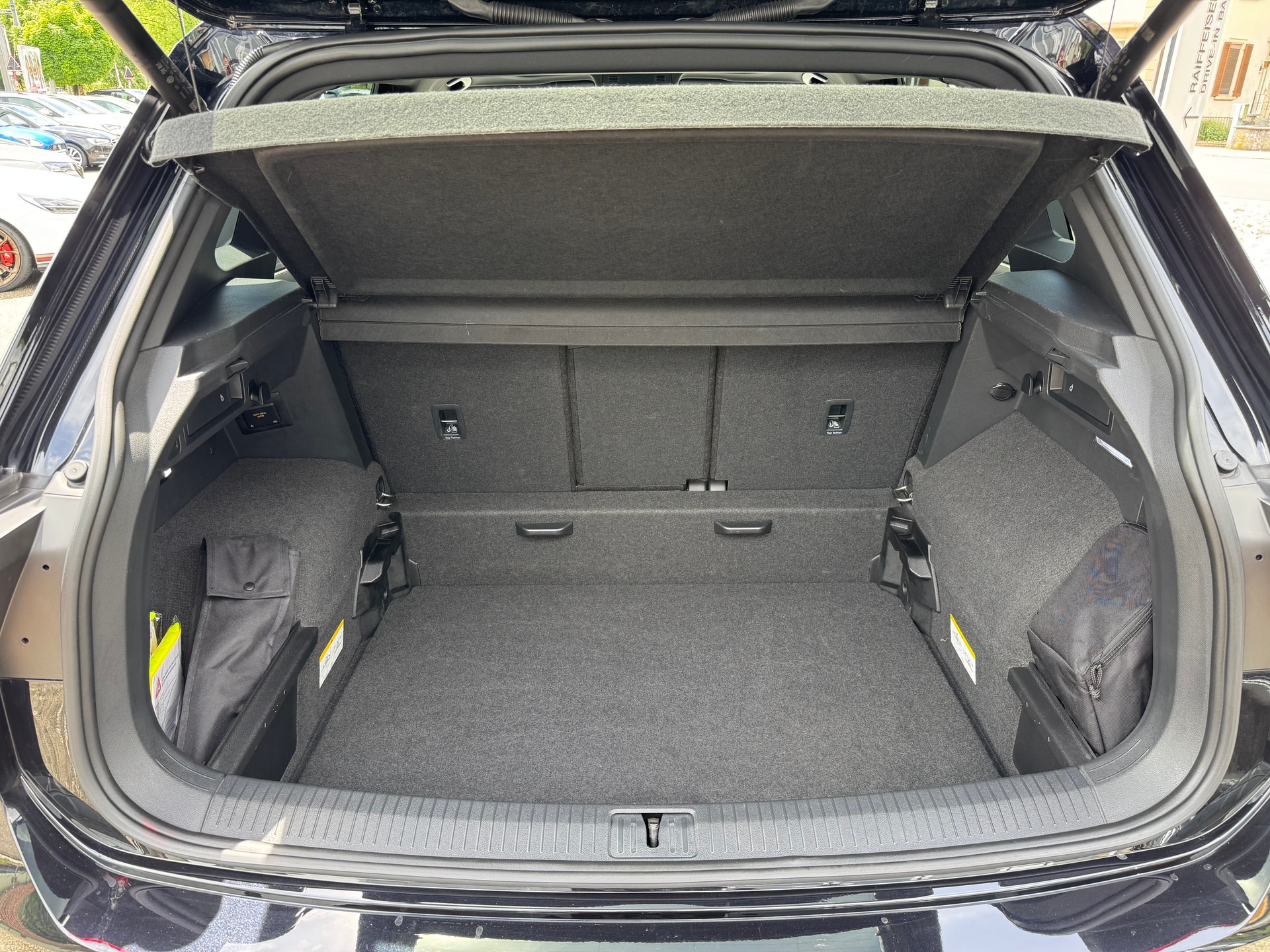 VW Tiguan 2.0TSI R-Line 4Motion DSG-image-15
