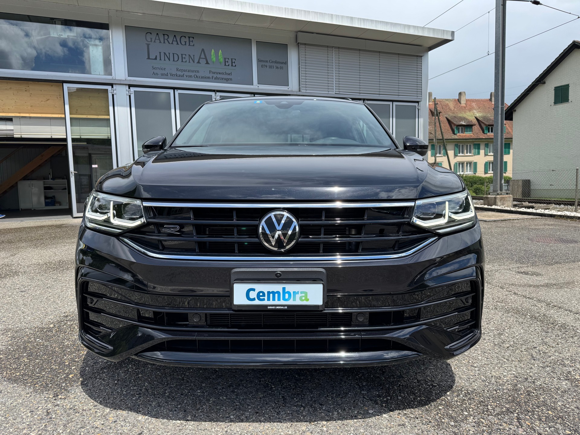 VW Tiguan 2.0TSI R-Line 4Motion DSG-showroom-element-3