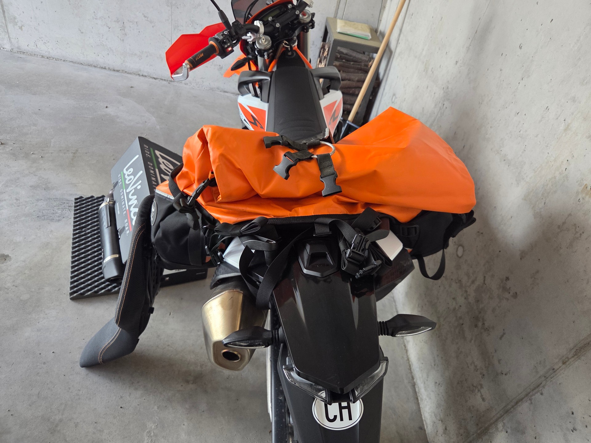 KTM 690 Enduro R-image-7