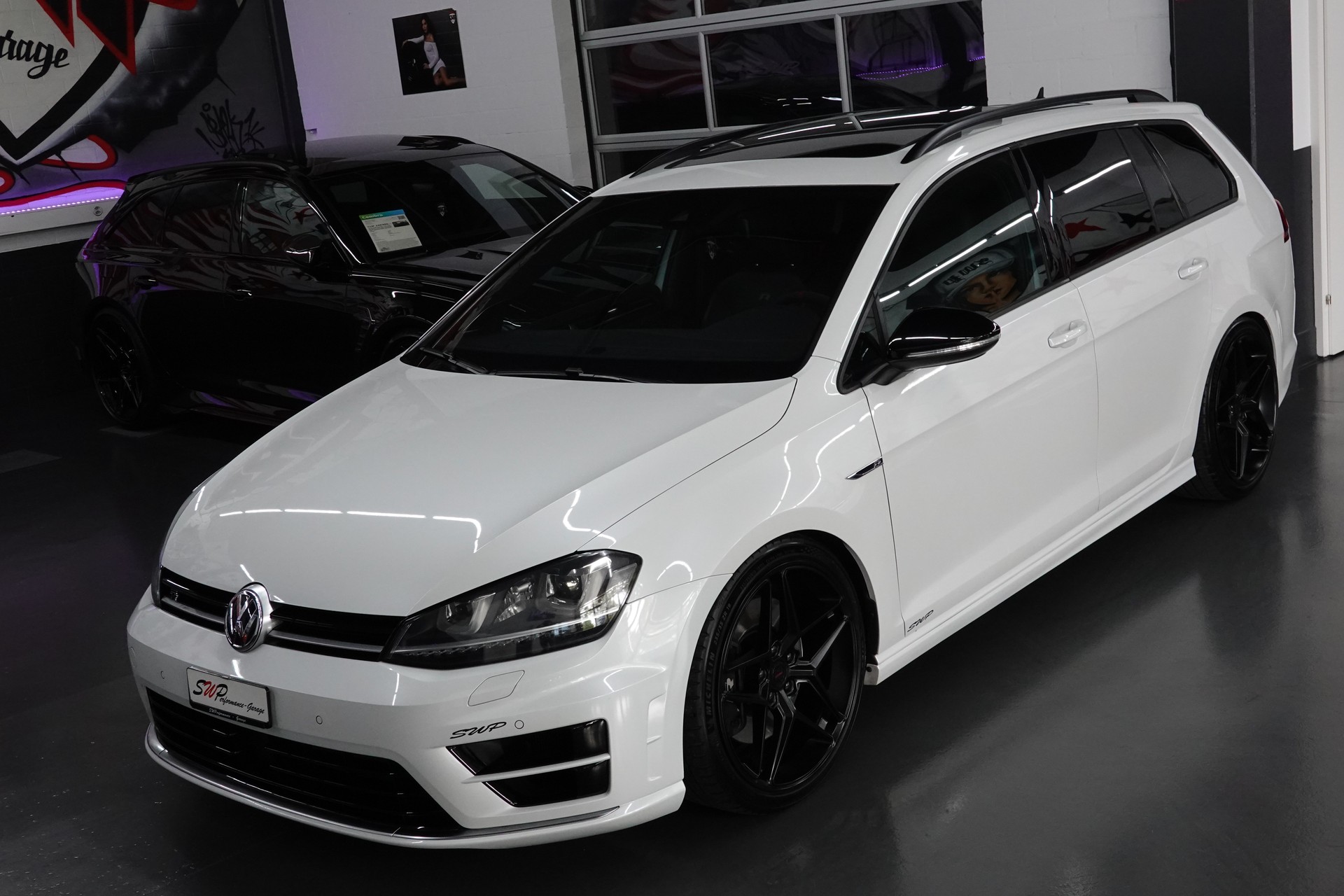VW GOLF VARIANT 2.0 TSI R 4 Motion DSG CH-FZ ON TOP-showroom-element-2