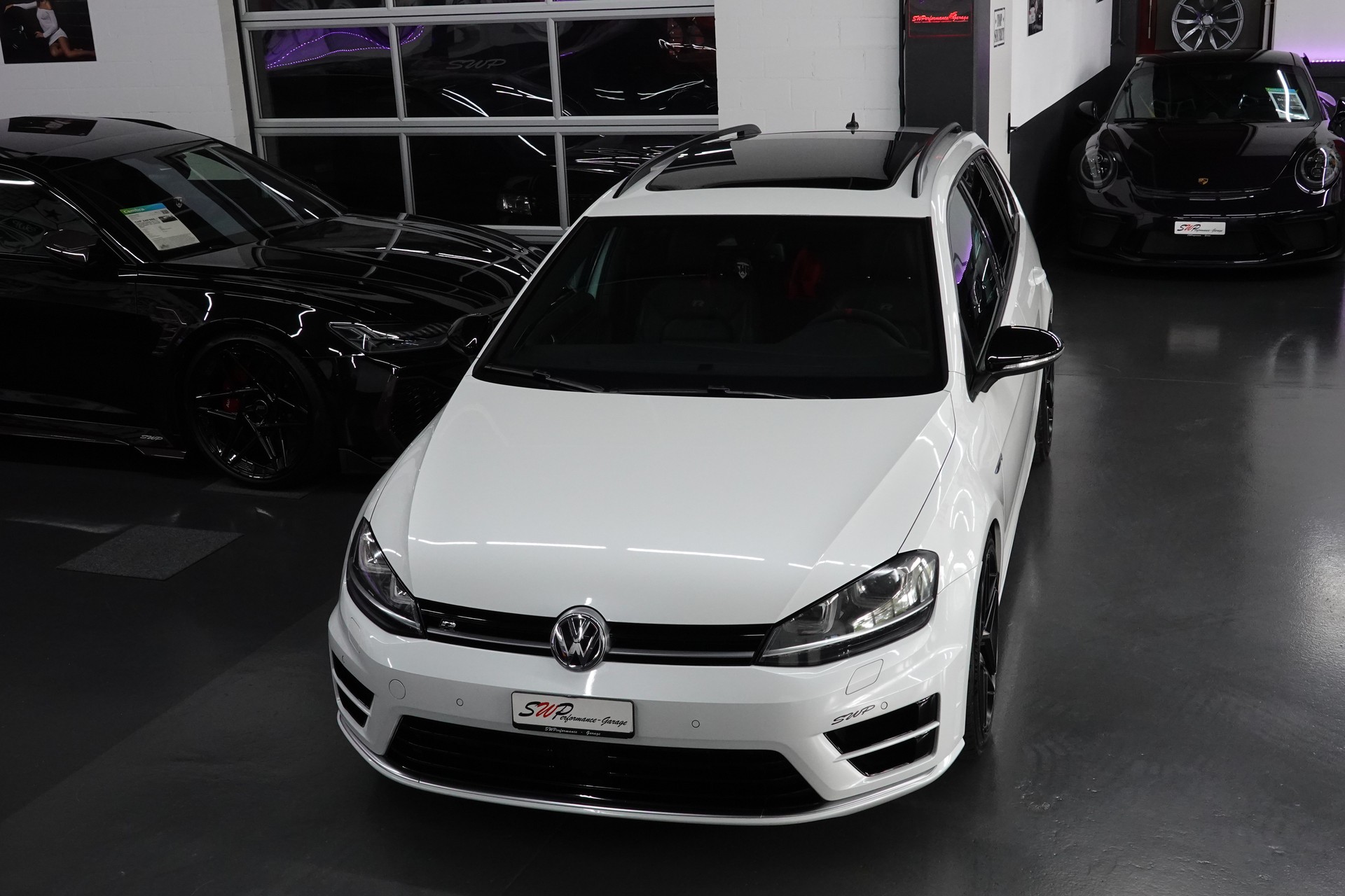 VW GOLF VARIANT 2.0 TSI R 4 Motion DSG CH-FZ ON TOP-showroom-element-3