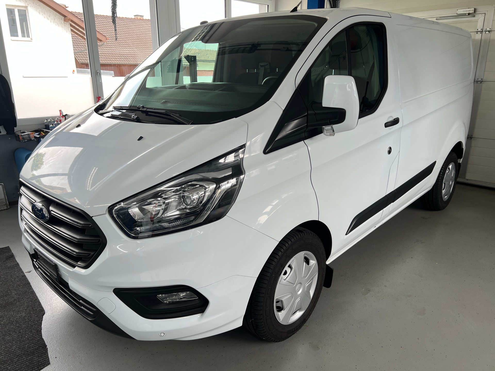 FORD Transit Custom Van 320 L1H1 Ambiente