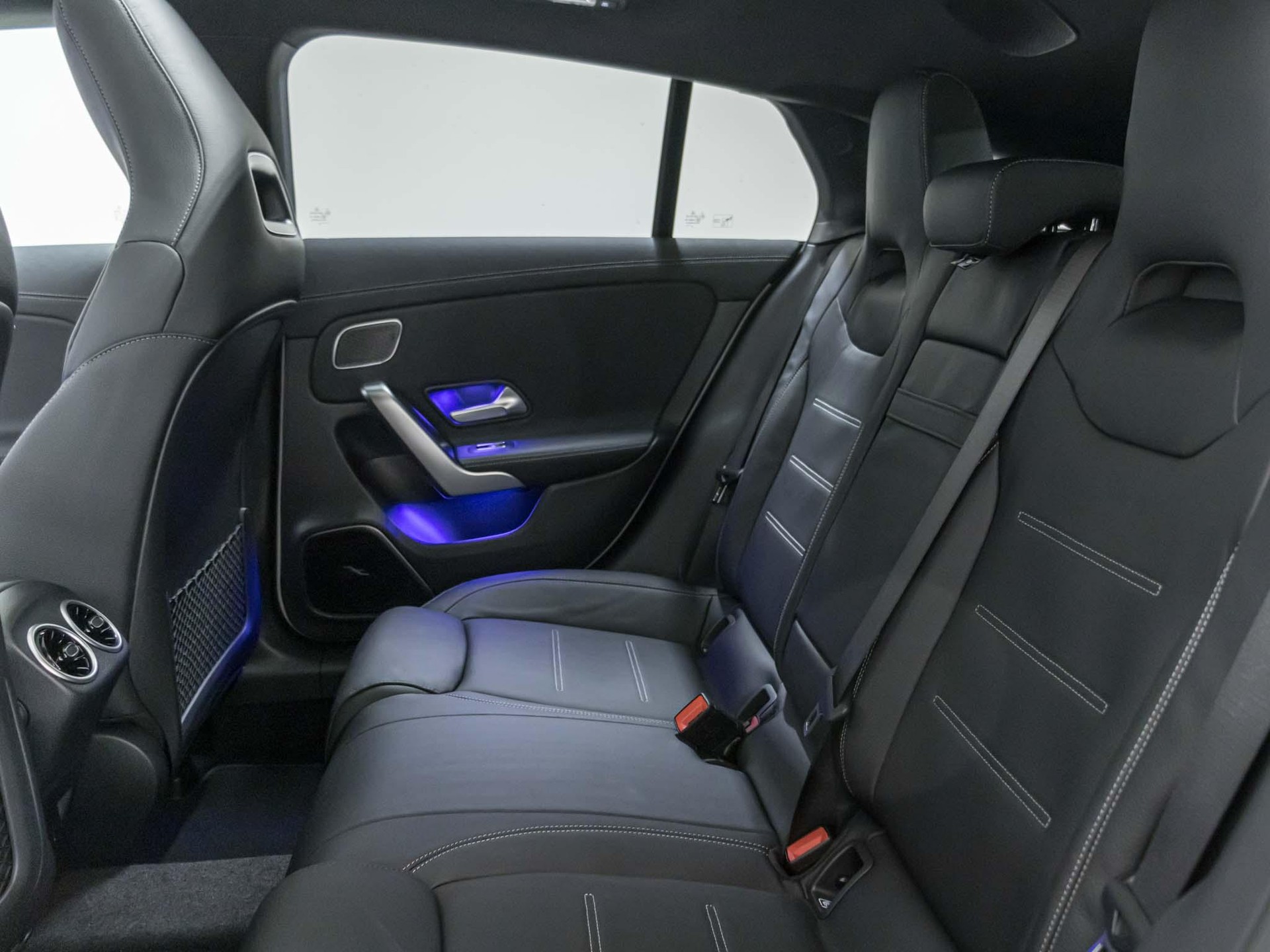 MERCEDES-BENZ CLA 45 S AMG 4MATIC+ SB-image-8