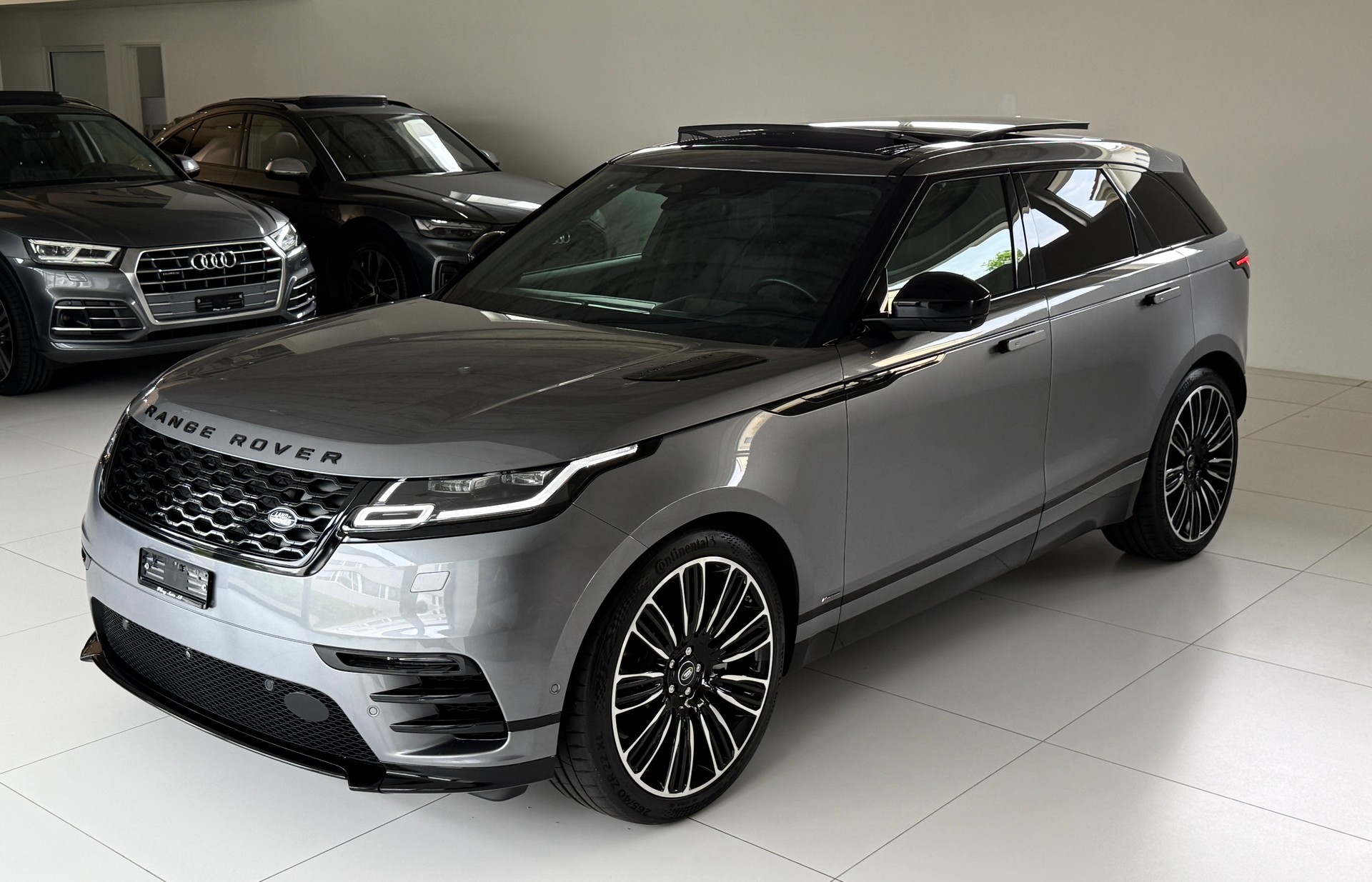LAND ROVER Range Rover Velar R-Dynamic D 300 S Automatic***Facelift***Panoramadach***Luftfederung***Alu-22Zoll***-showroom-element-3