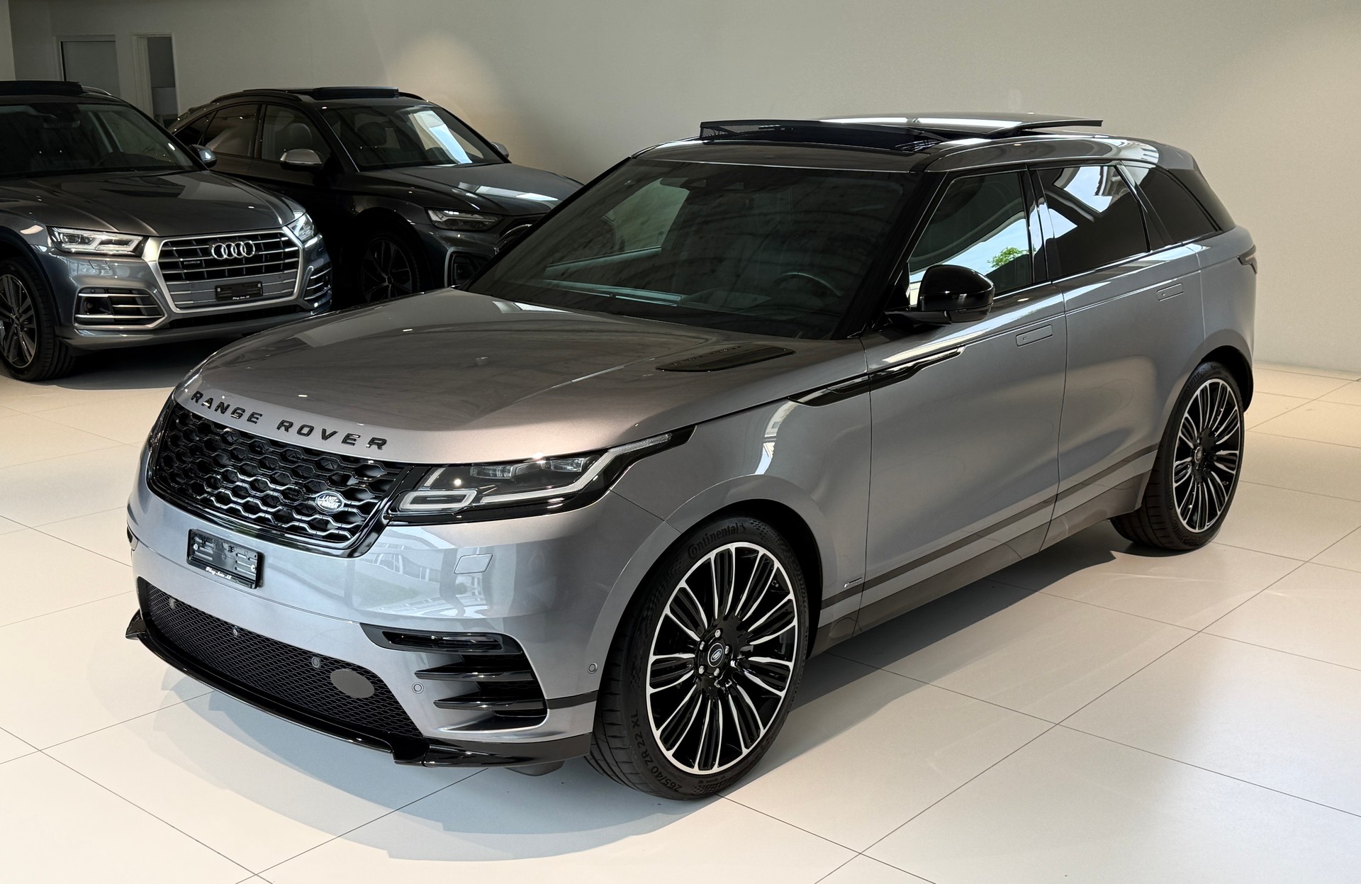 LAND ROVER Range Rover Velar R-Dynamic D 300 S Automatic***Facelift***Panoramadach***Luftfederung***Alu-22Zoll***-showroom-element-2
