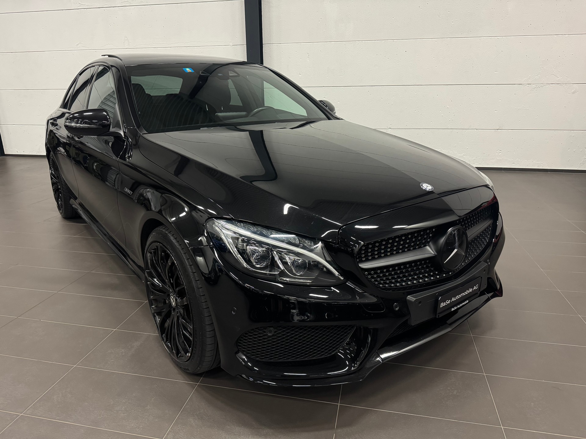MERCEDES-BENZ C 450 AMG 4Matic 7G-Tronic-showroom-element-1