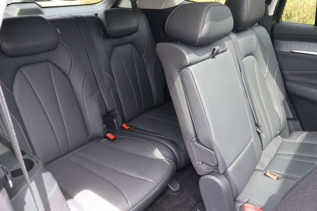 MG S9 1.5 PHEV Premium-image-12