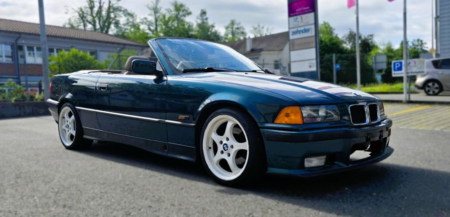 BMW 318i-image-1