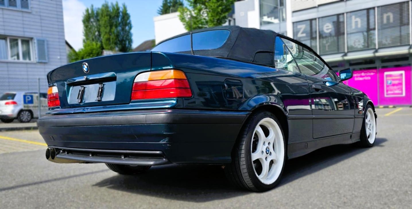 BMW 318i-image-14