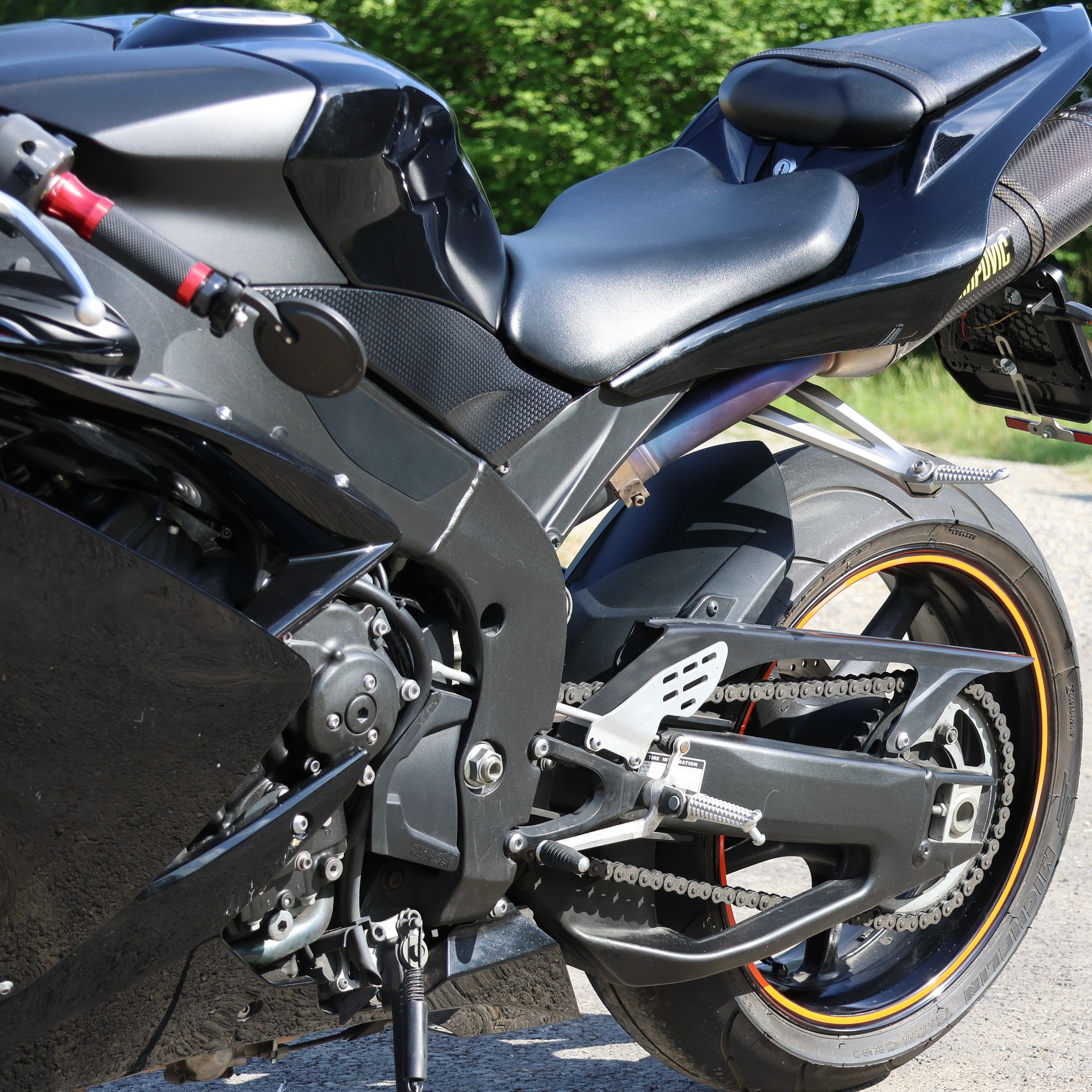 YAMAHA YZF-R1-image-6