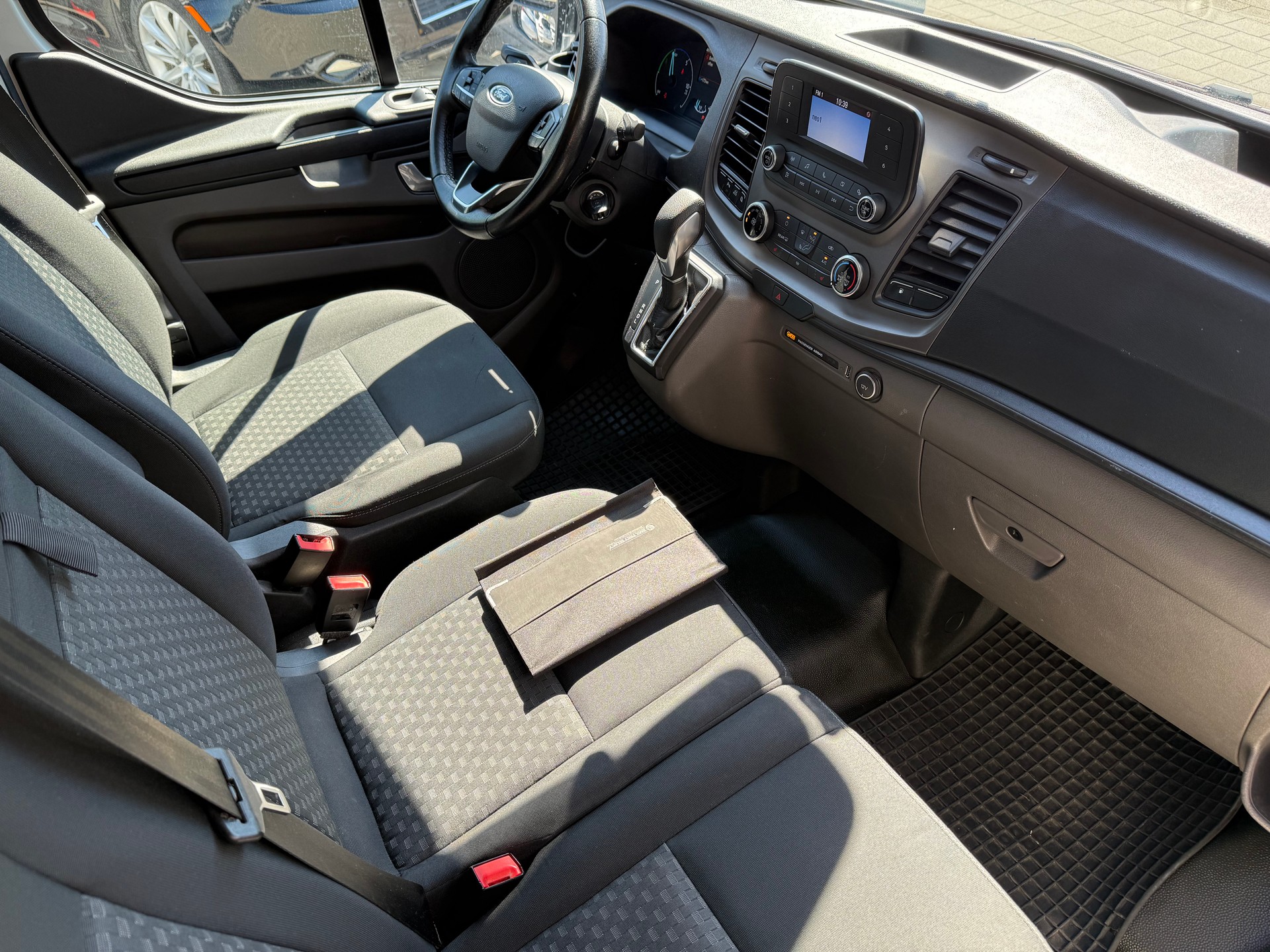 FORD Transit Custom 1.0 Eco Boost 320 L1H1 Trend PHEV-image-9