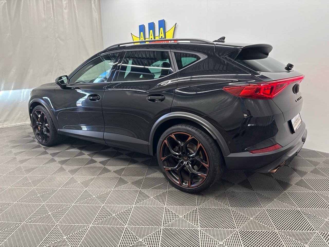 CUPRA Formentor 2.5TSI VZ5 4Drive DSG-showroom-element-1