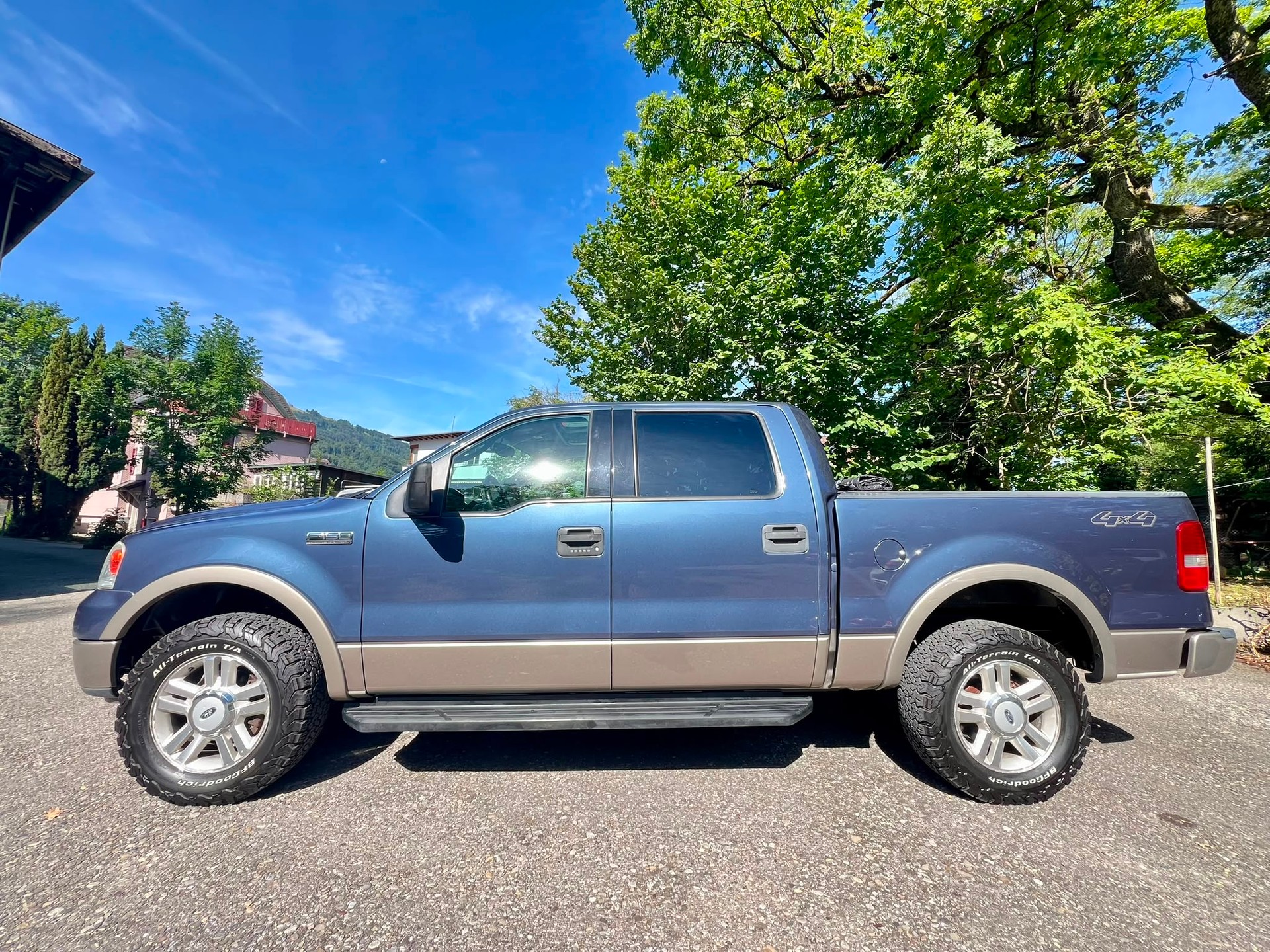 FORD F-150 Lariat 5.4 V8 ✅-showroom-element-3