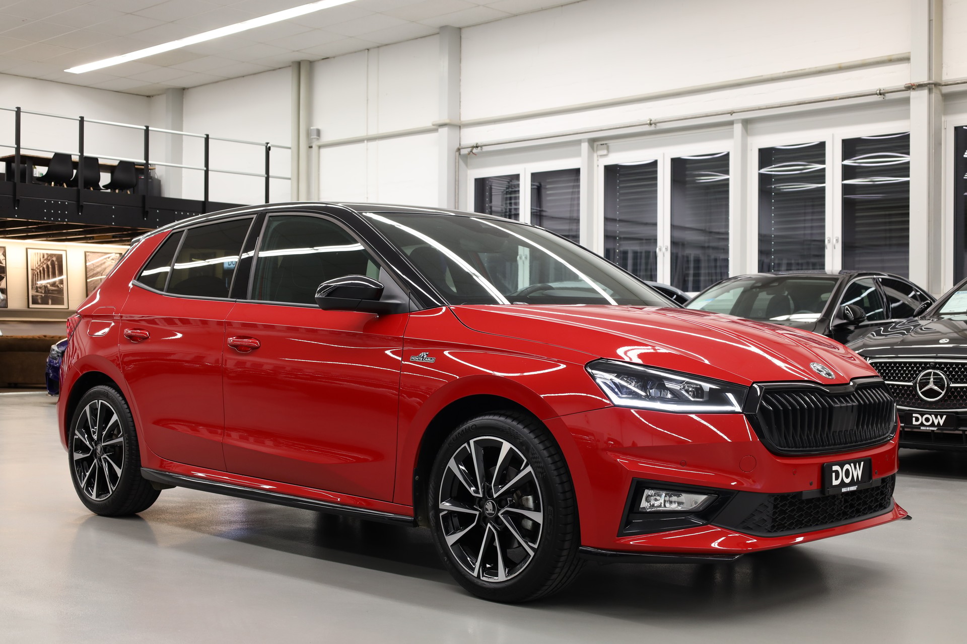SKODA Fabia 1.0 TSI Monte Carlo DSG-showroom-element-1