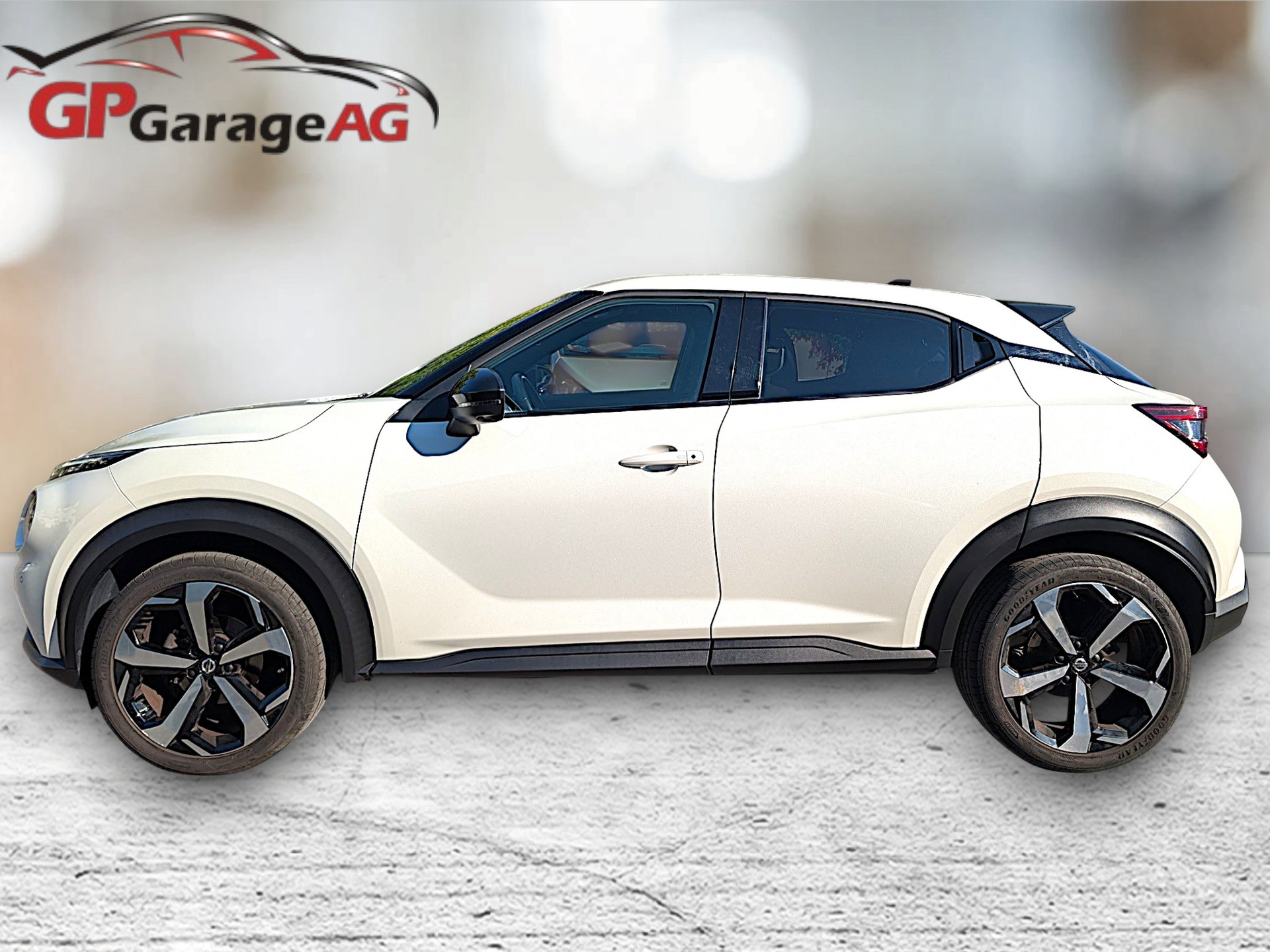NISSAN Juke 1.0 DIG-T tekna DCT-showroom-element-1