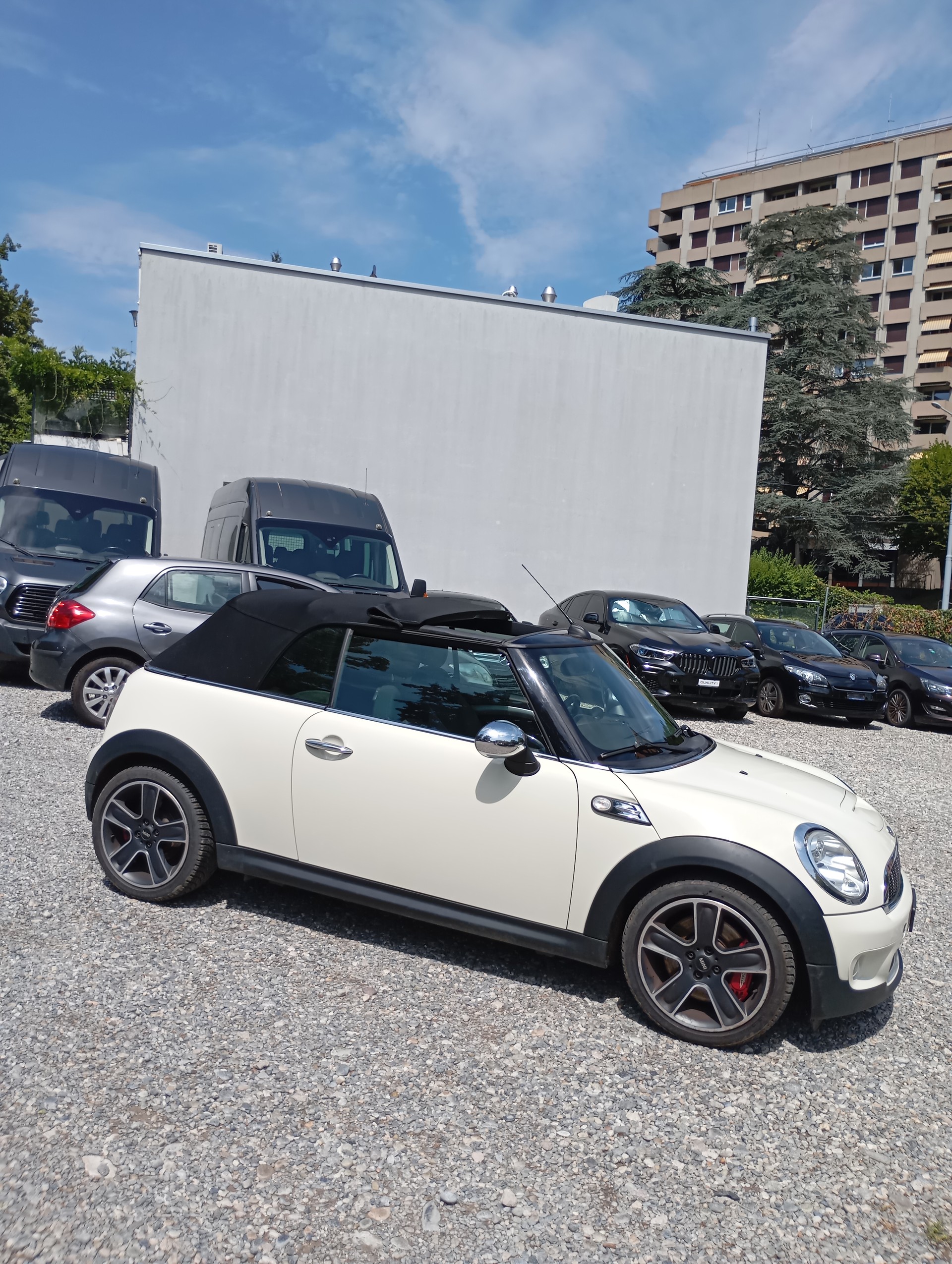 MINI Cooper John Cooper Works Cabriolet-showroom-element-2