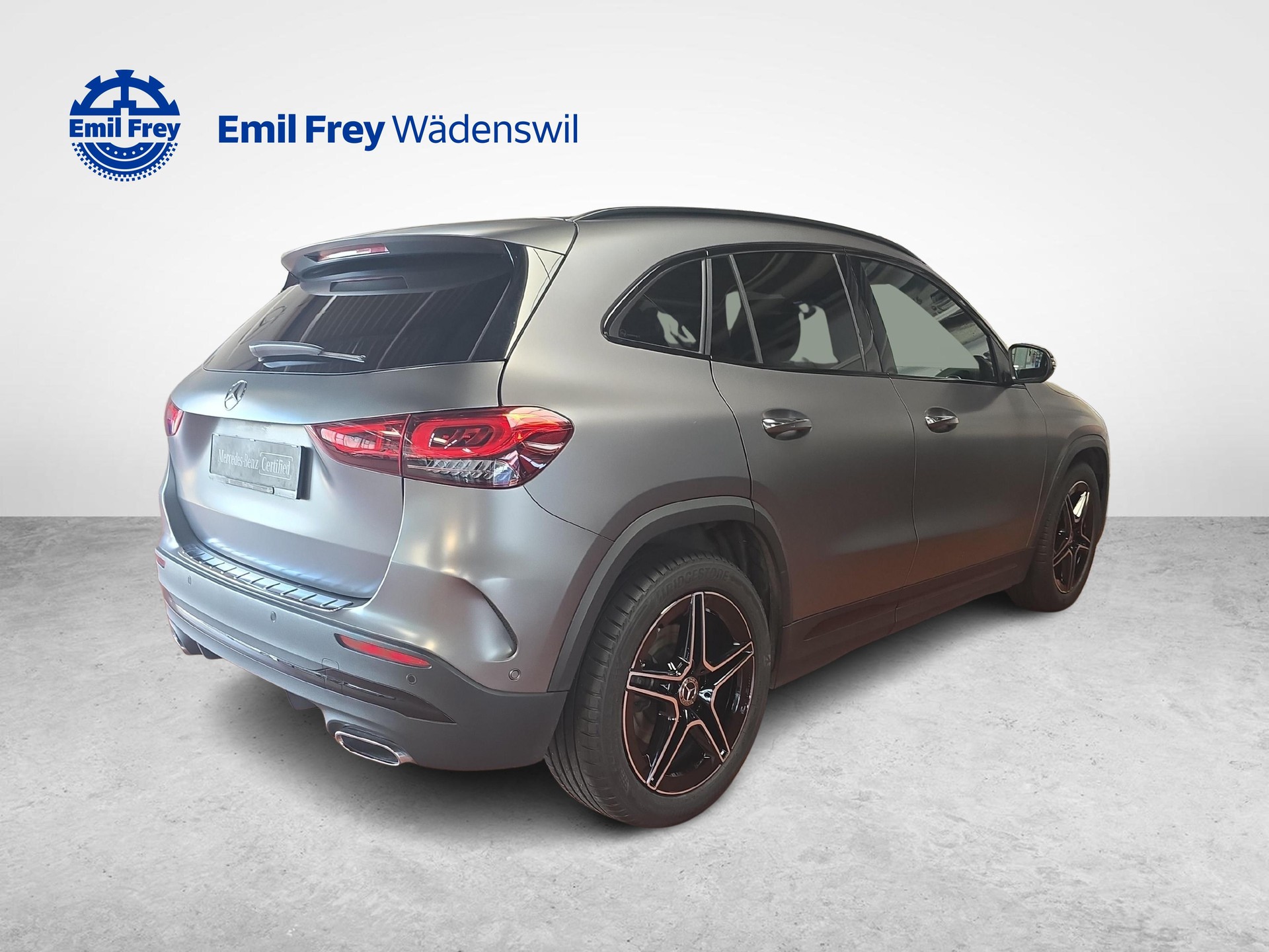 MERCEDES-BENZ GLA 250 4MATIC AMG Line-showroom-element-3