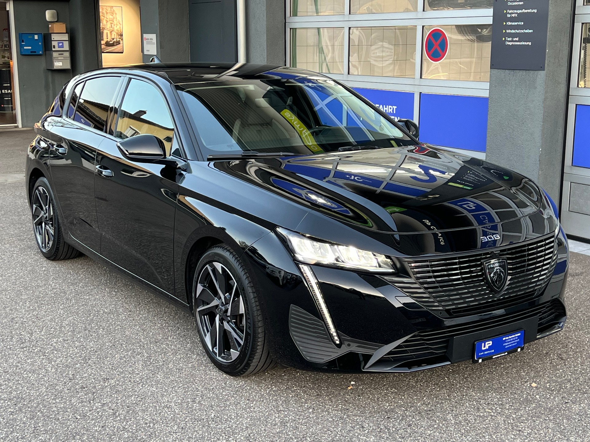 PEUGEOT 308 1.2 PureTech Allure Pack-showroom-element-2