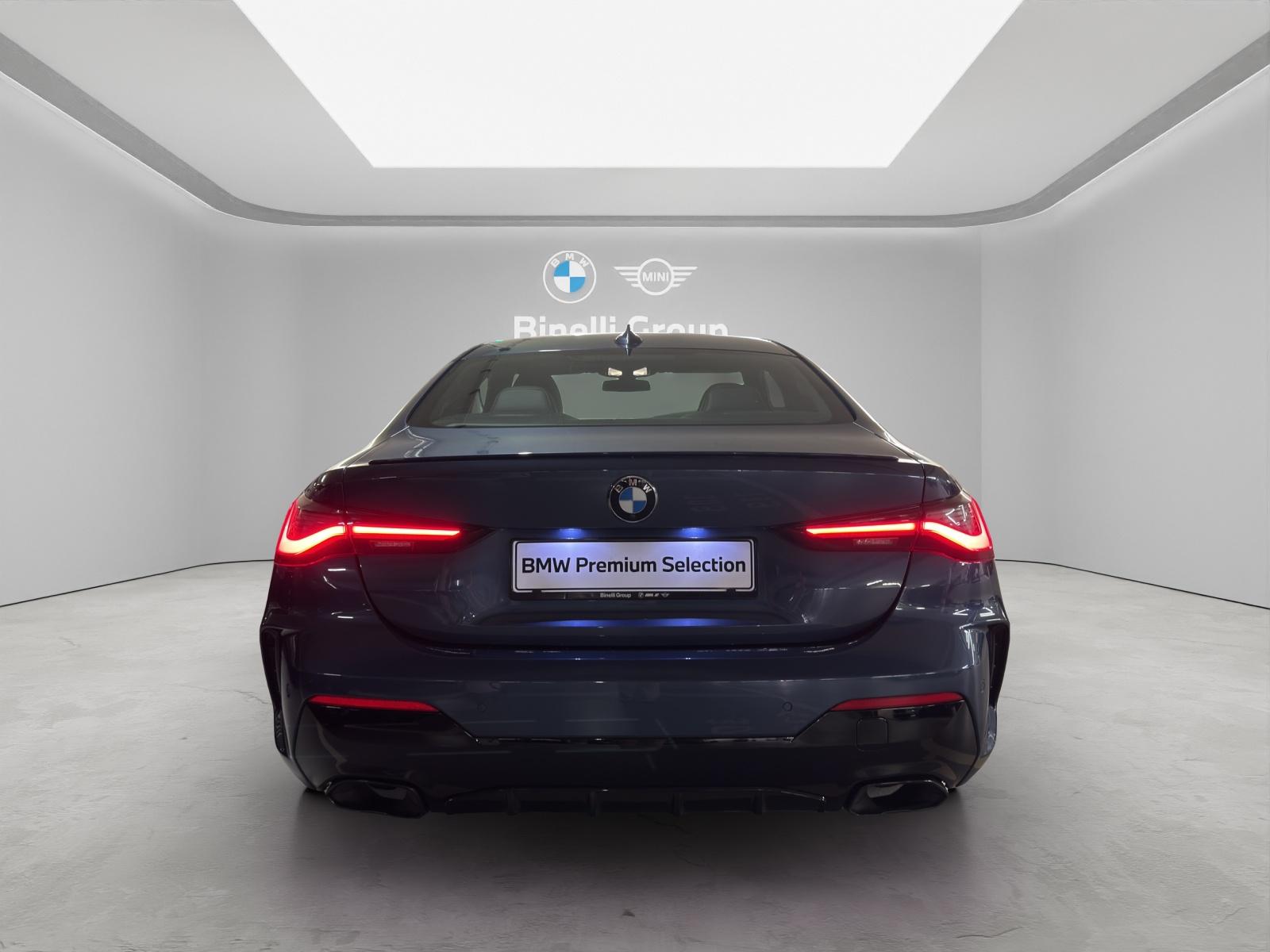 BMW M440i xDrive Coupé-showroom-element-3