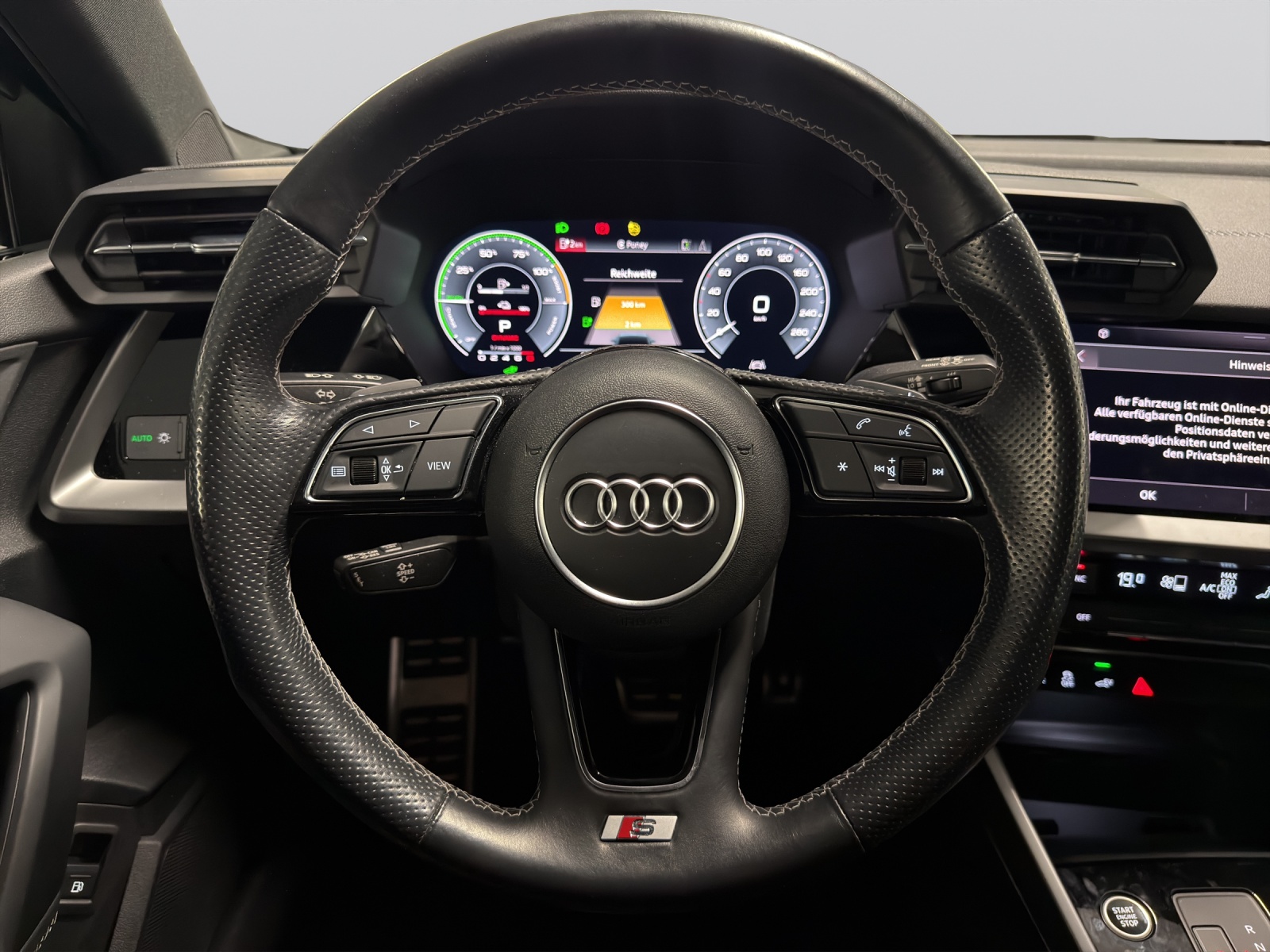 AUDI A3 Sportback 40 TFSI e S line S-tronic-image-6