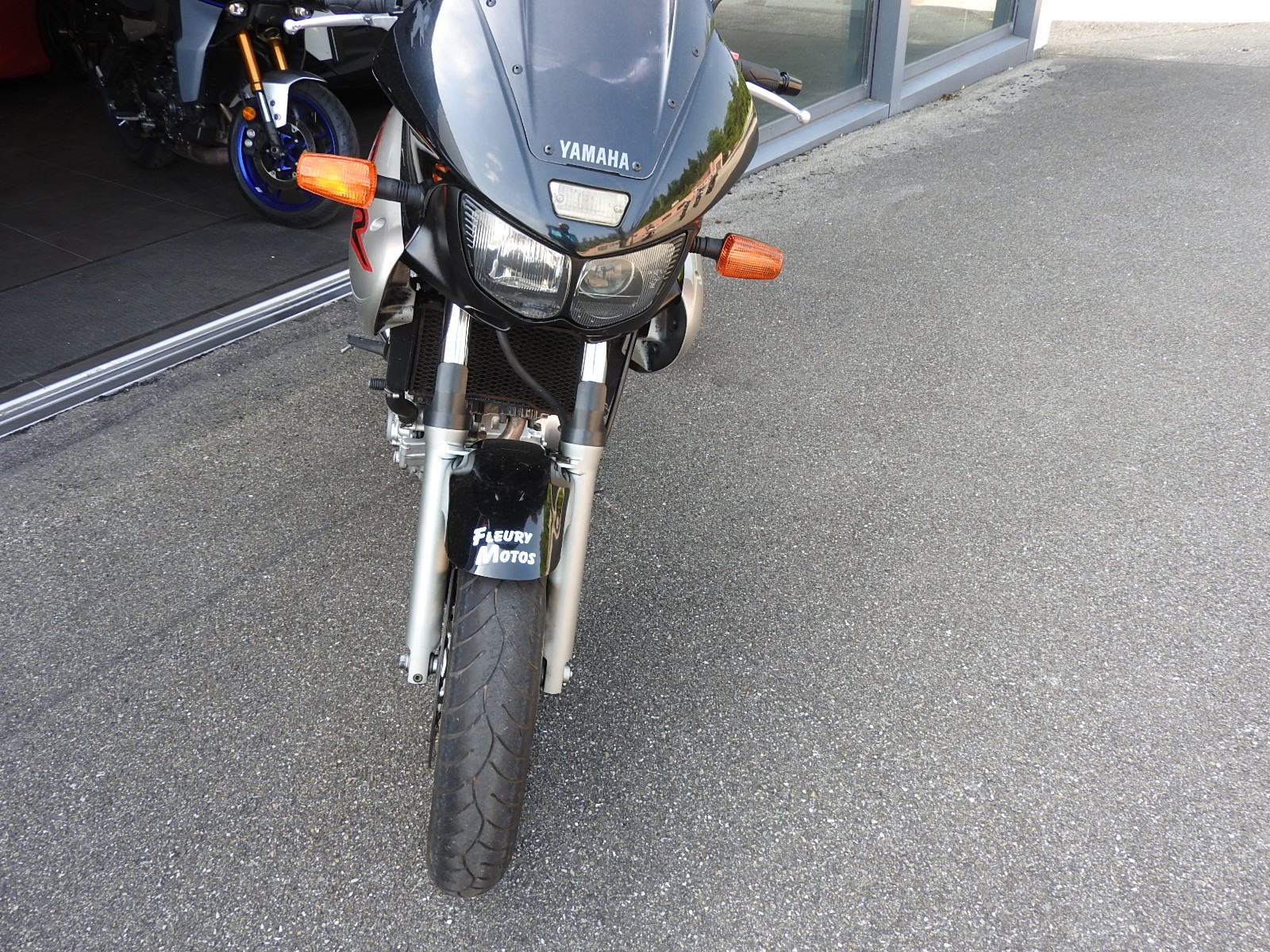 YAMAHA TDM 850-image-2