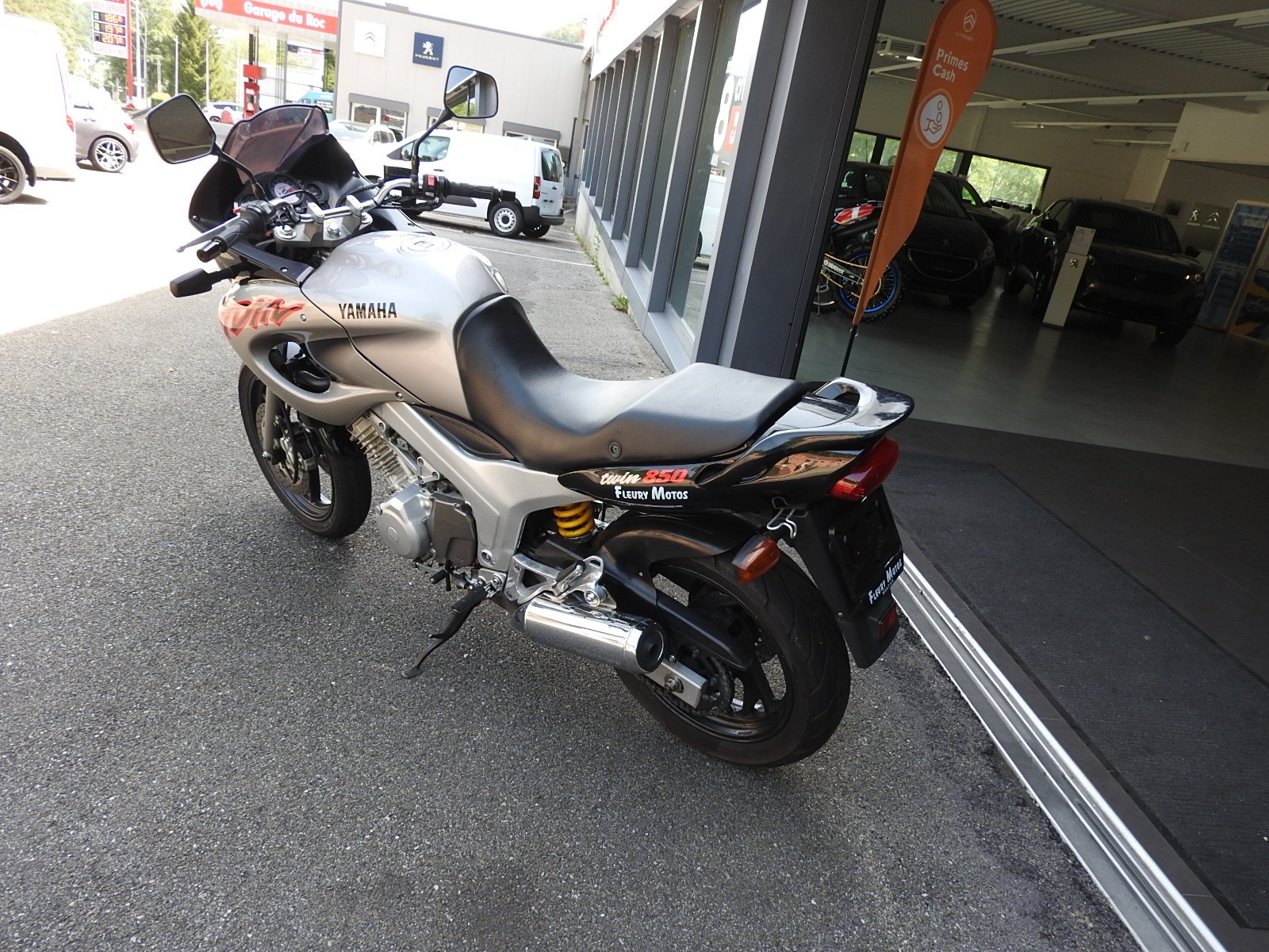 YAMAHA TDM 850-image-4