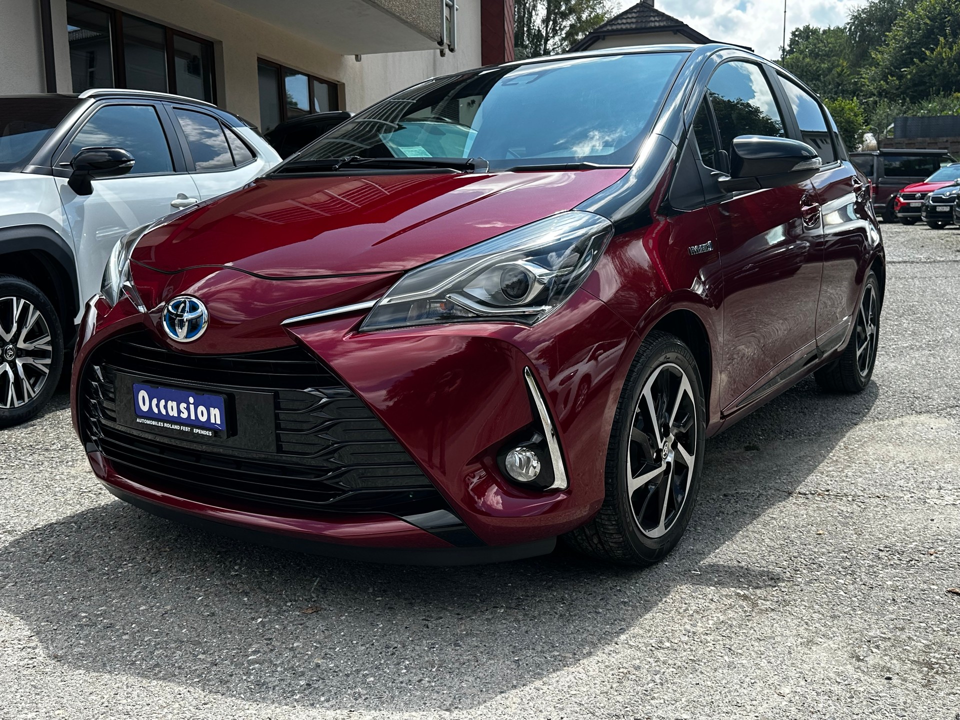 TOYOTA Yaris 1.5 VVT-i Hybrid Premium e-CVT