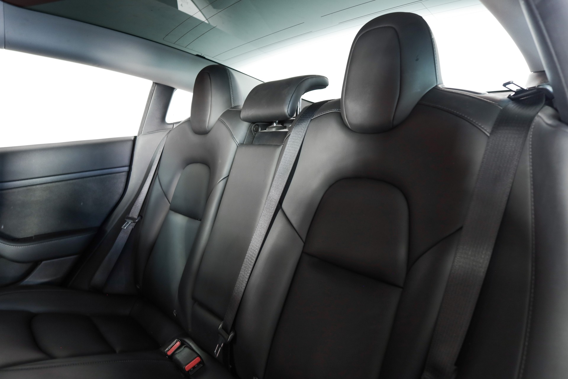 TESLA Model 3 Long Range Dual Motor AWD-image-14