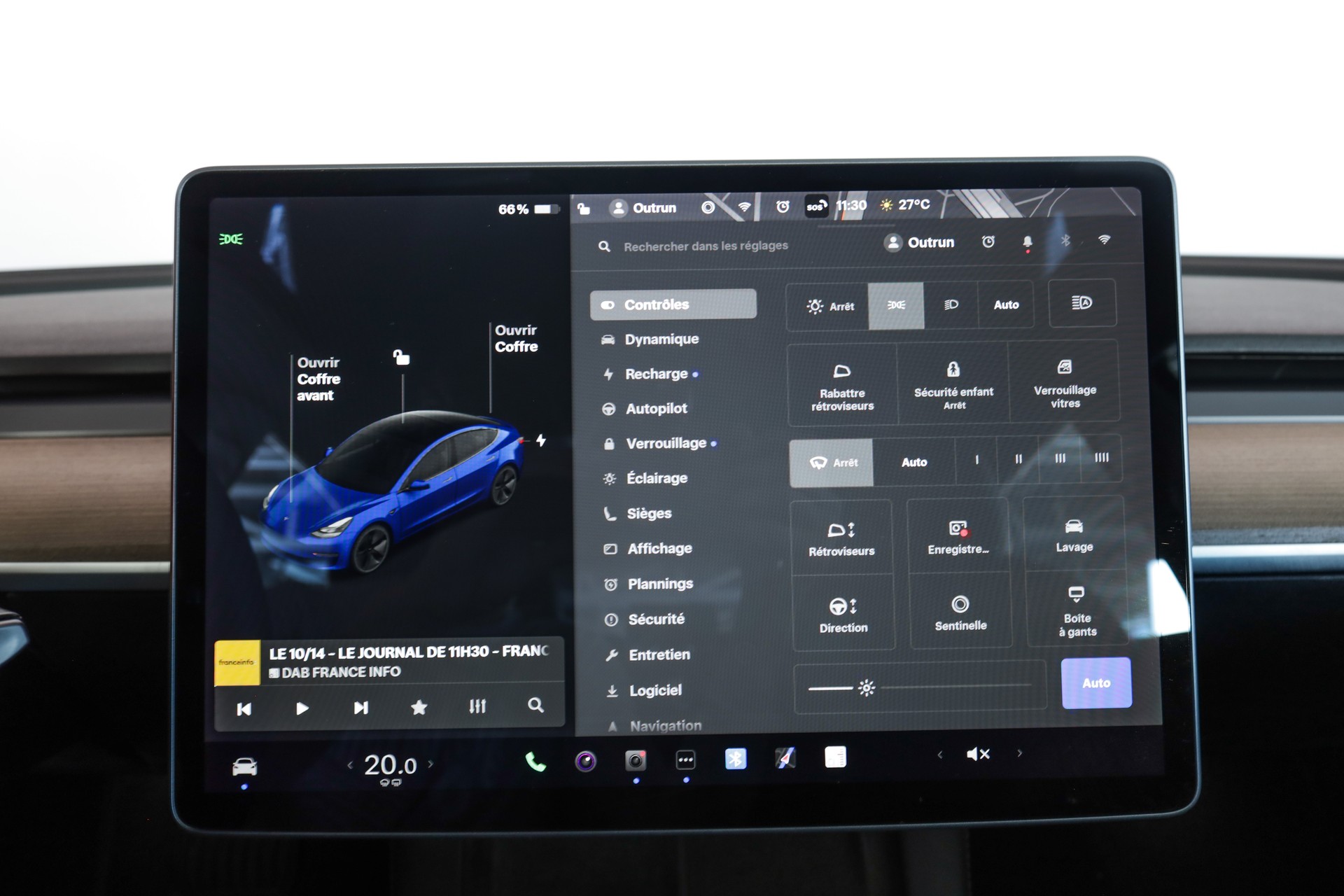 TESLA Model 3 Long Range Dual Motor AWD-image-16
