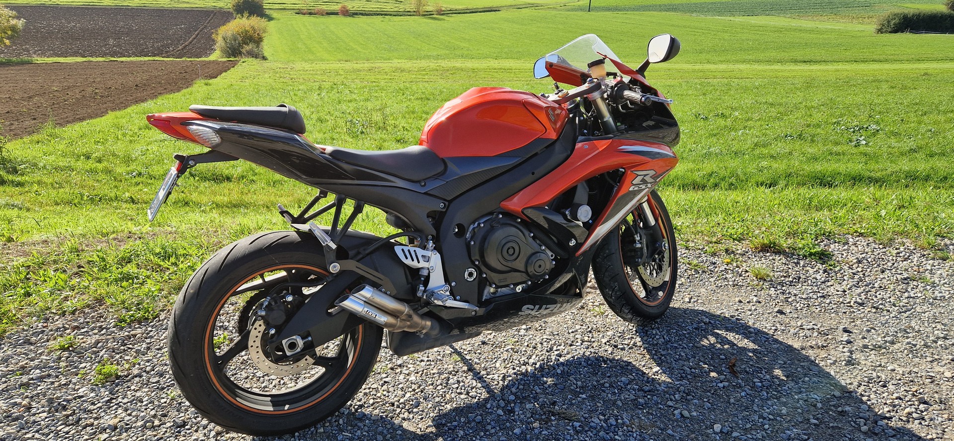 SUZUKI GSX-R 600 K9-image-1