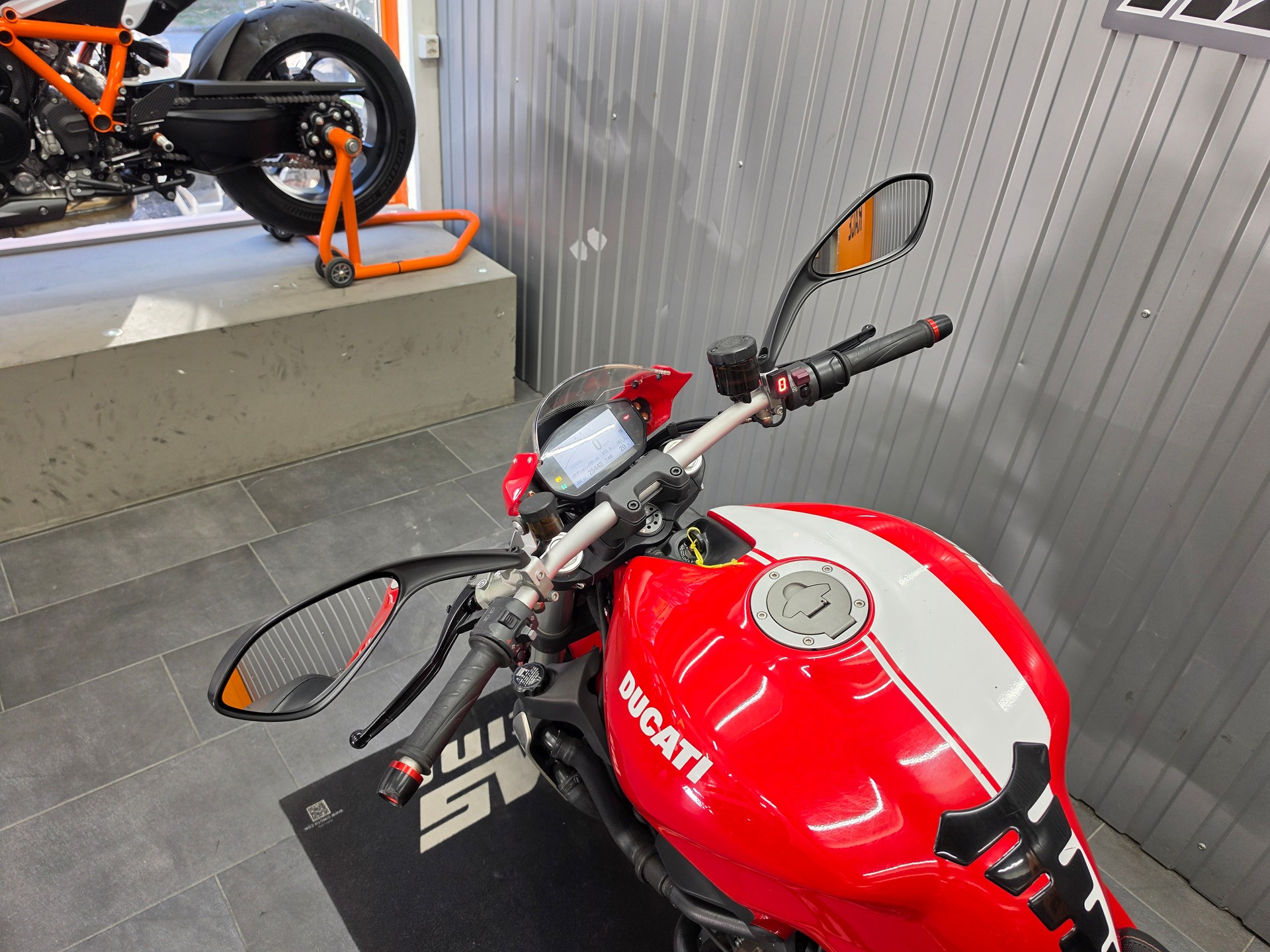 DUCATI Monster 1200 ABS-image-7
