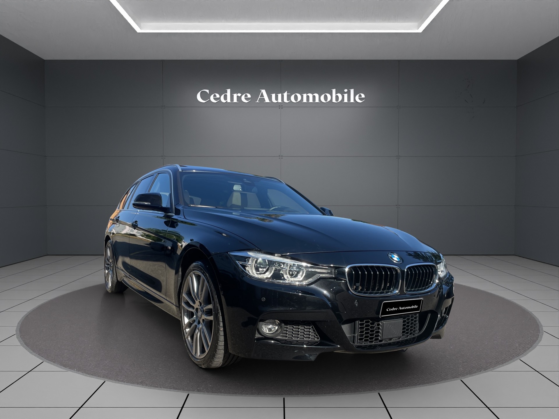 BMW 330d xDrive Touring M Sport Line Steptronic-showroom-element-2