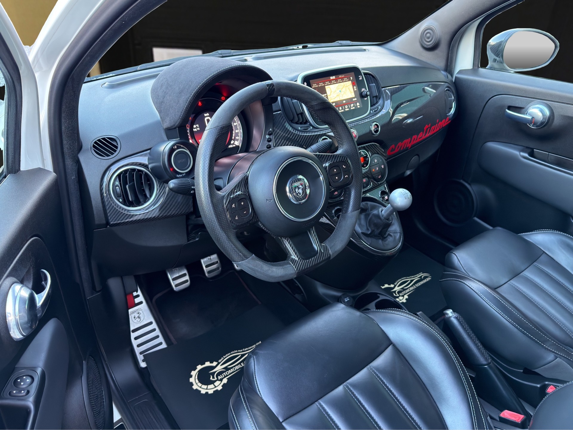 FIAT 595 1.4 16V Turbo Abarth Competizione Anniversario-image-8