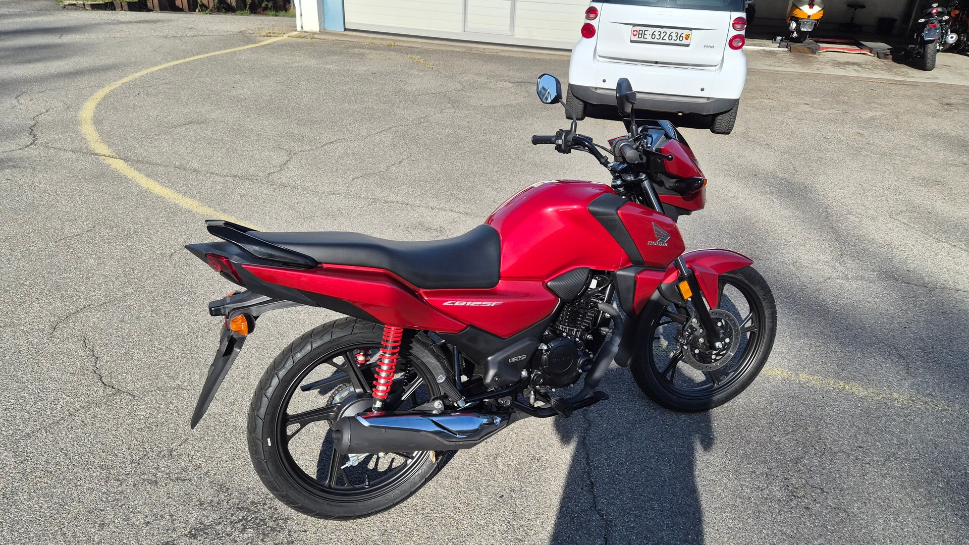 HONDA CB 125 F-image-4