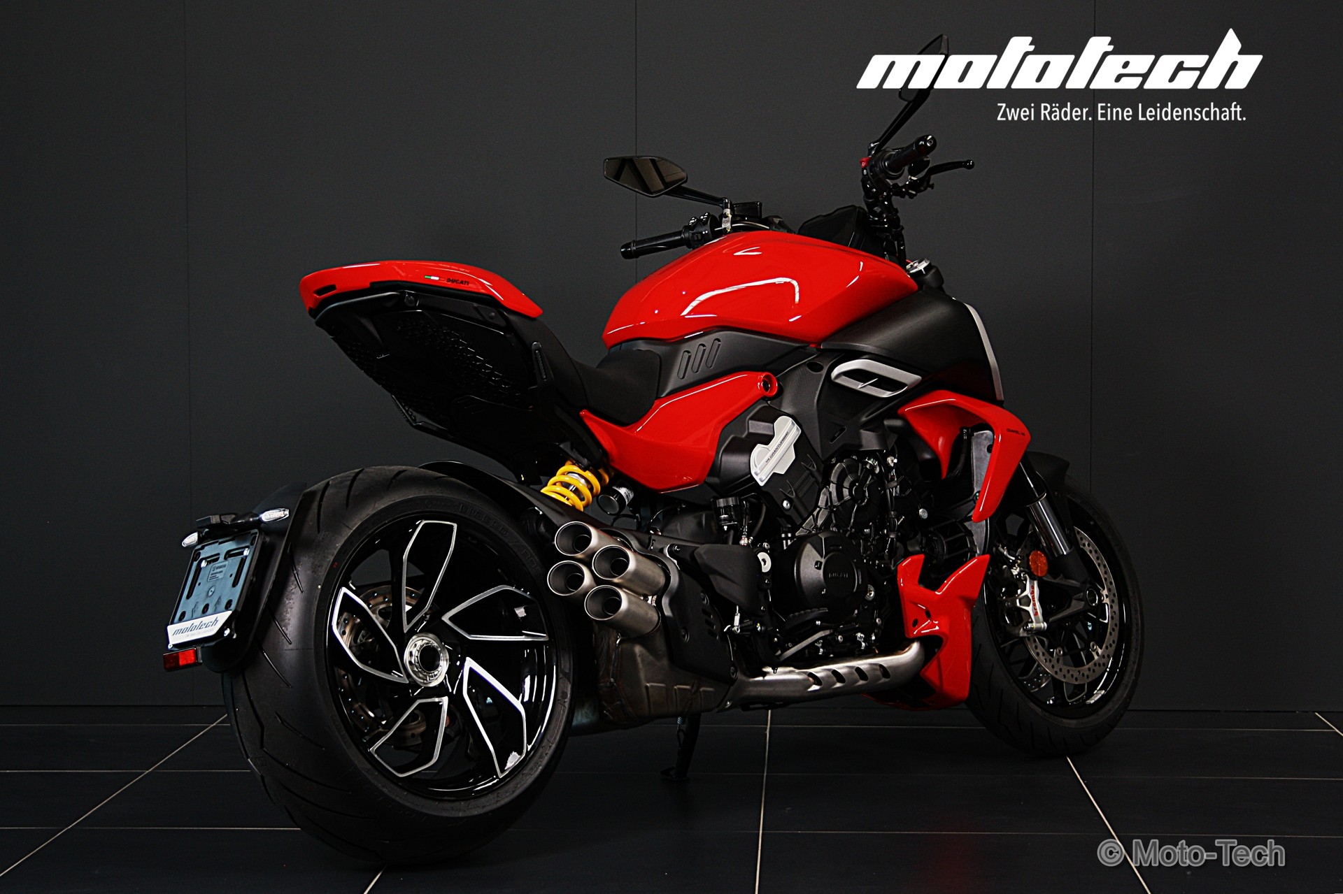 DUCATI Diavel V4 / 4 JAHRE GARANTIE-image-3