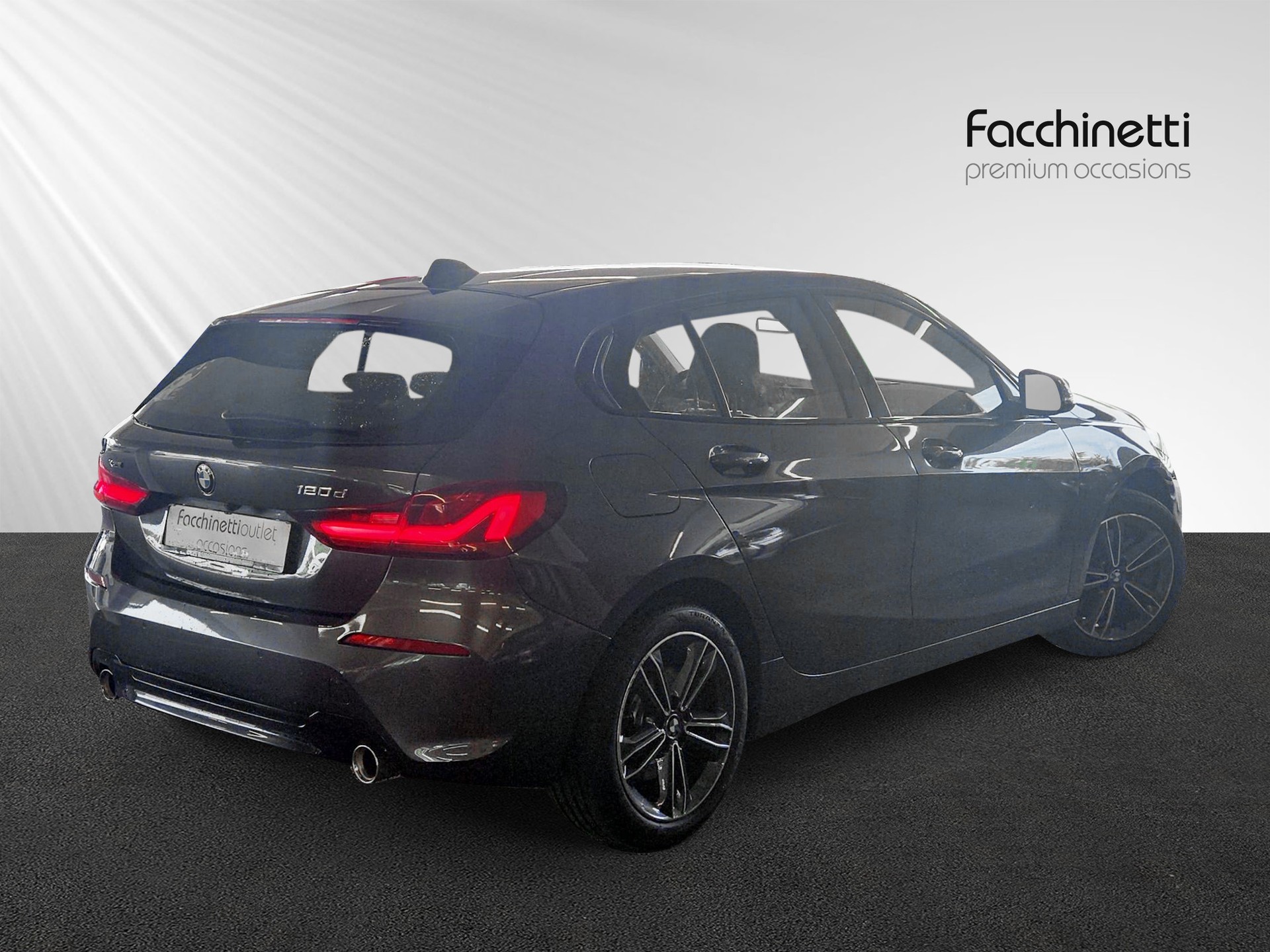 BMW 120d xDrive Steptronic Sport Line-showroom-element-2