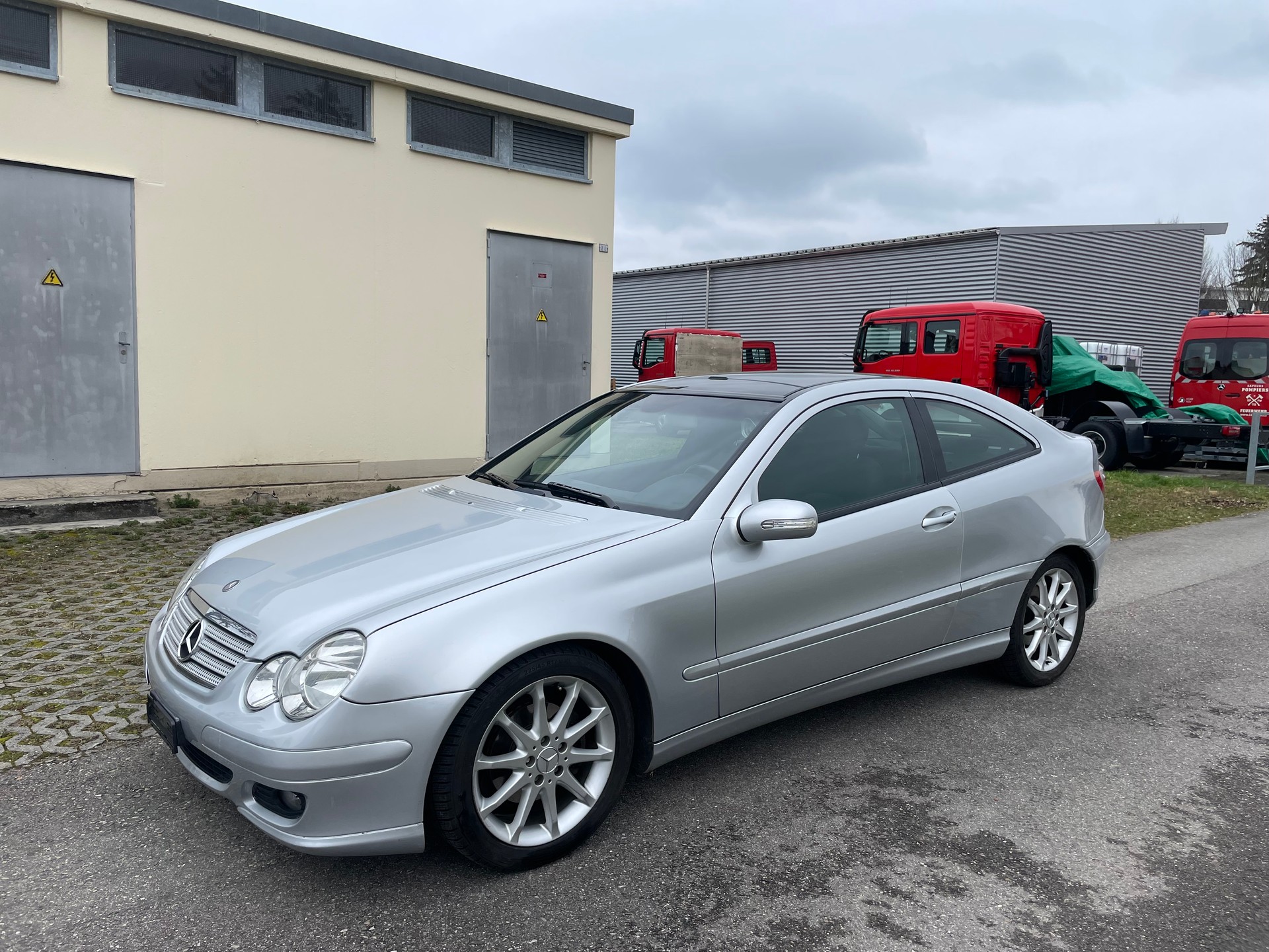 MERCEDES-BENZ C 180 Kompressor-showroom-element-2