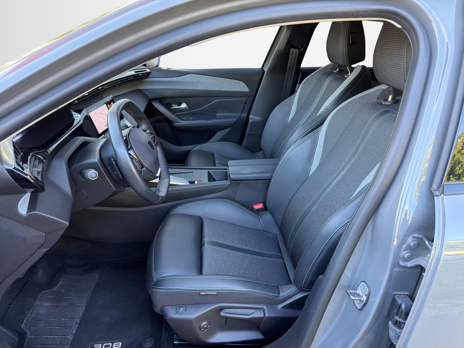 PEUGEOT 308 SW 1.2 Pure Tech Allure LEASING AB 298.48 CHF / MONAT-image-6