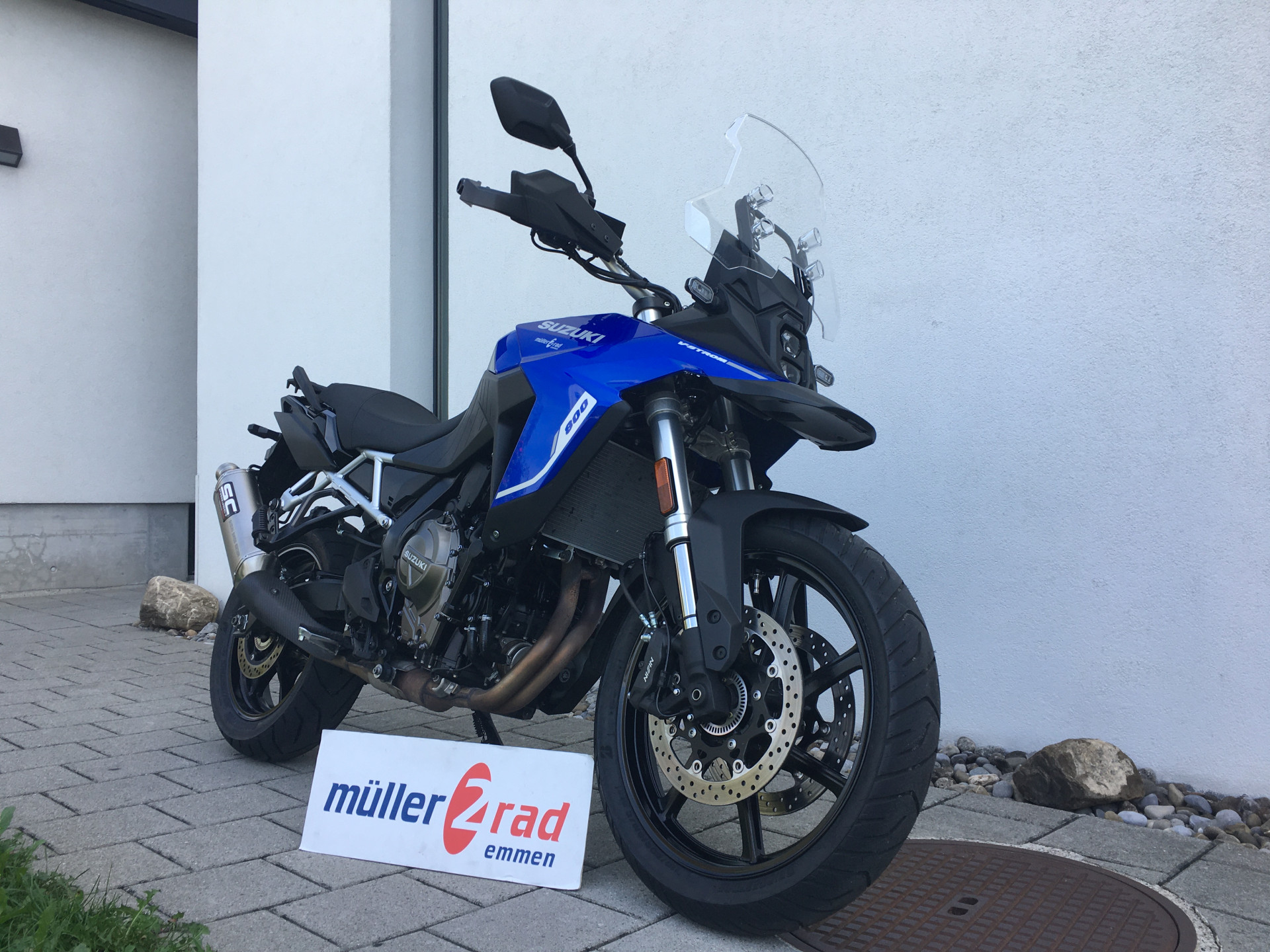SUZUKI DL 800 V-Strom-image-1