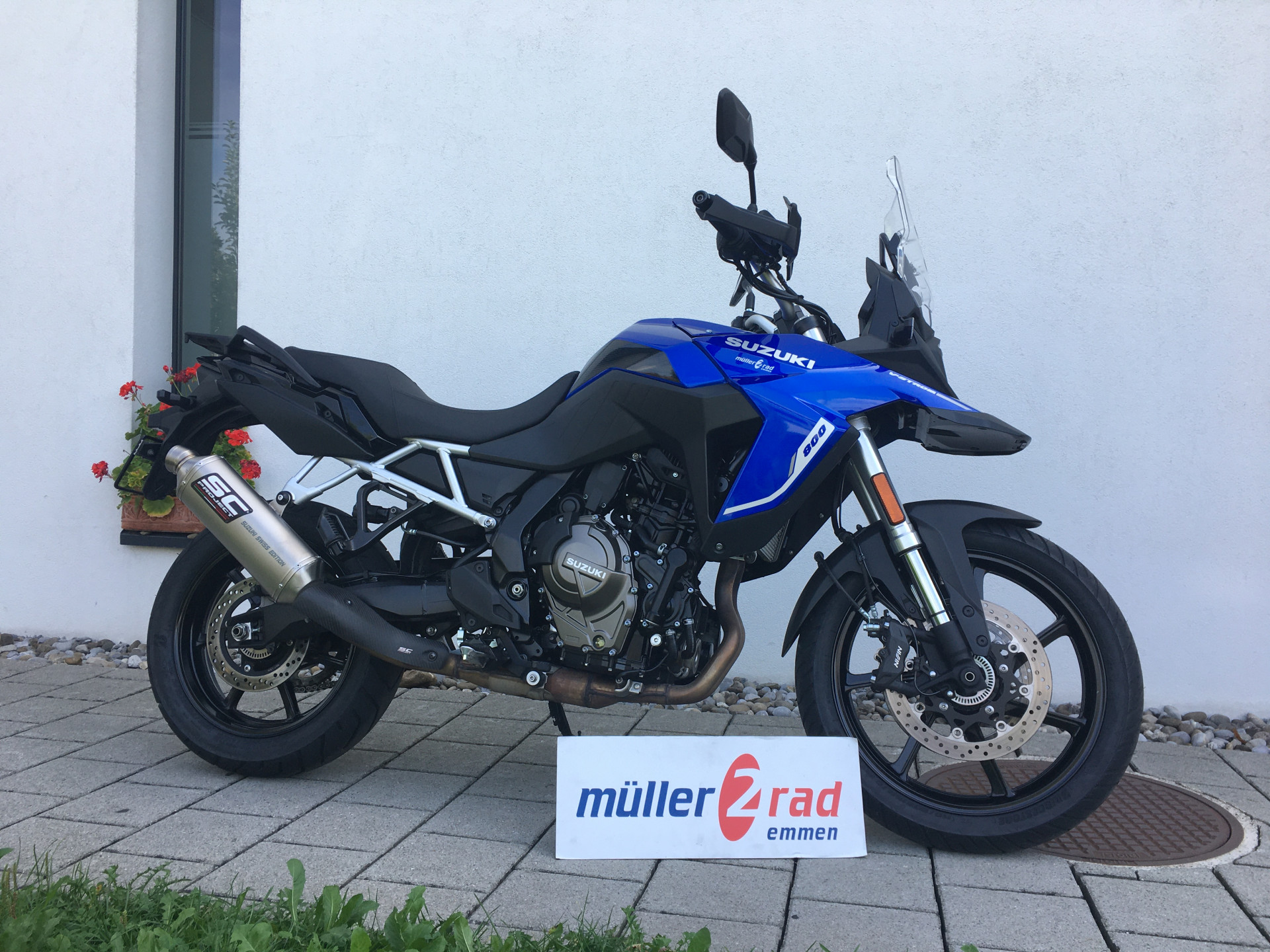 SUZUKI DL 800 V-Strom-image-2