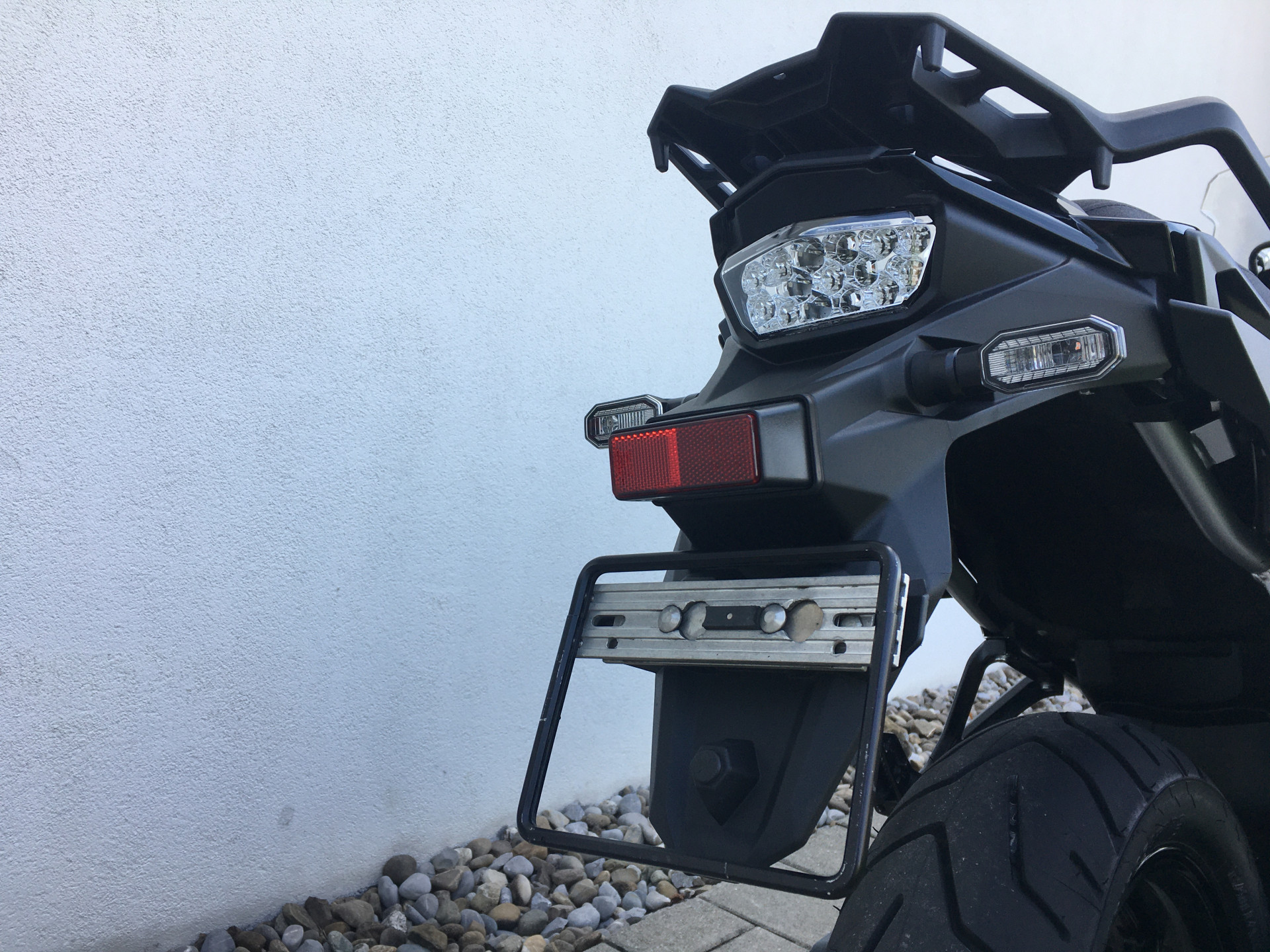 SUZUKI DL 800 V-Strom-image-8