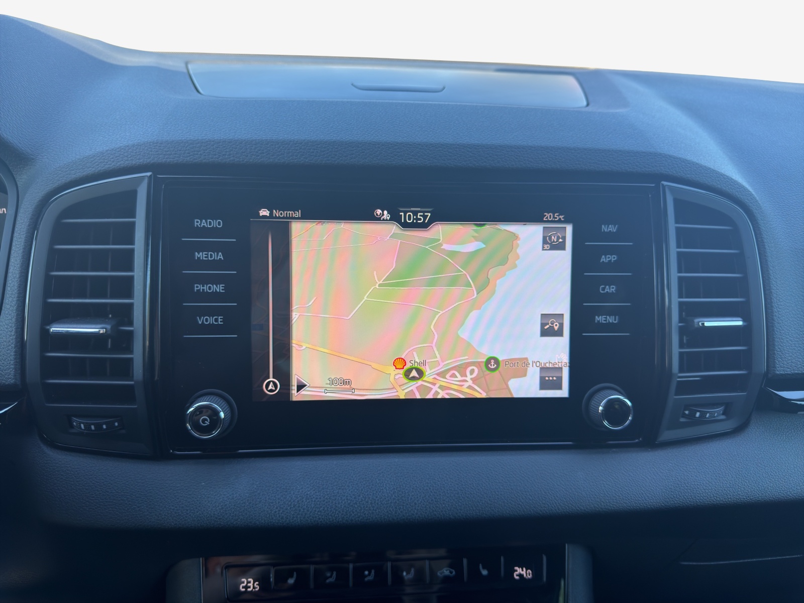 SKODA Karoq 1.5 TSI ACT SportLine DSG-image-14