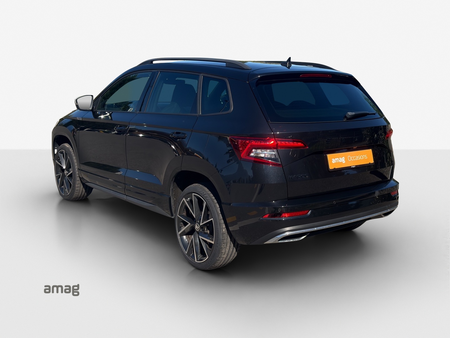 SKODA Karoq 1.5 TSI ACT SportLine DSG-showroom-element-2