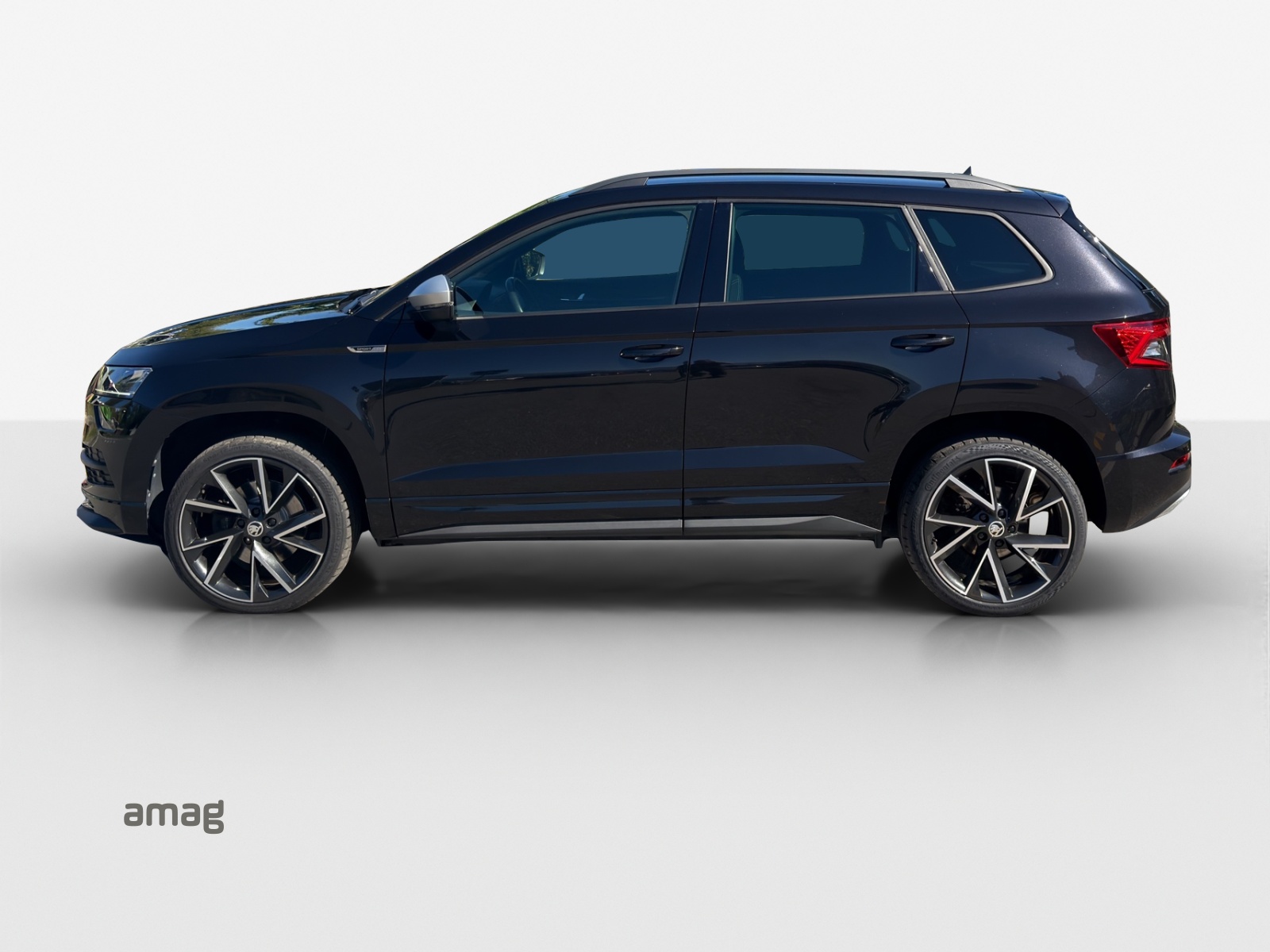 SKODA Karoq 1.5 TSI ACT SportLine DSG-showroom-element-1