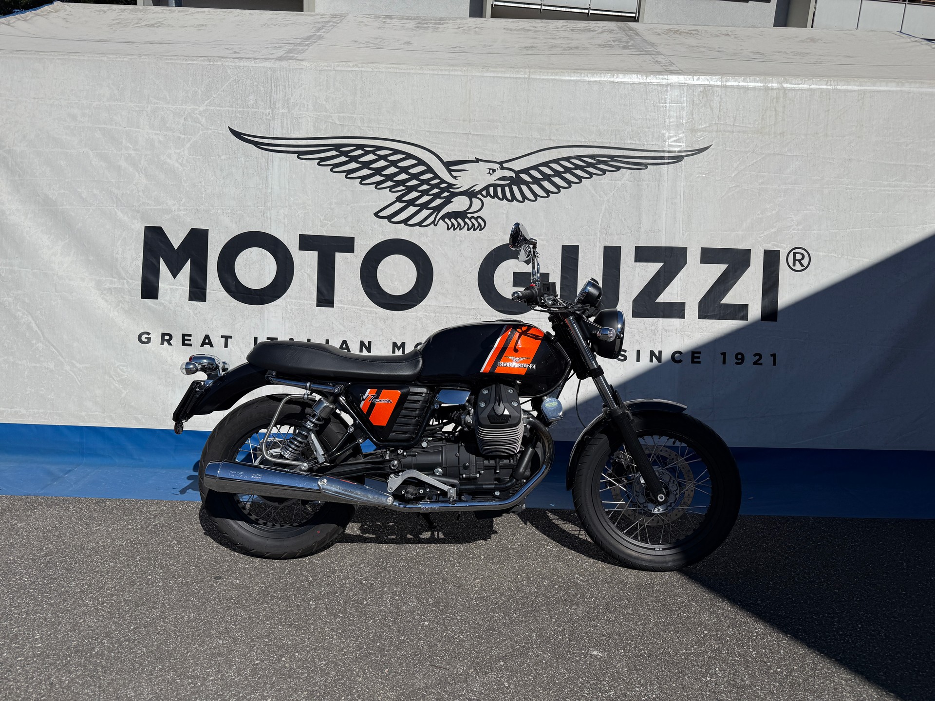 MOTO GUZZI V7 Special 750-image-1