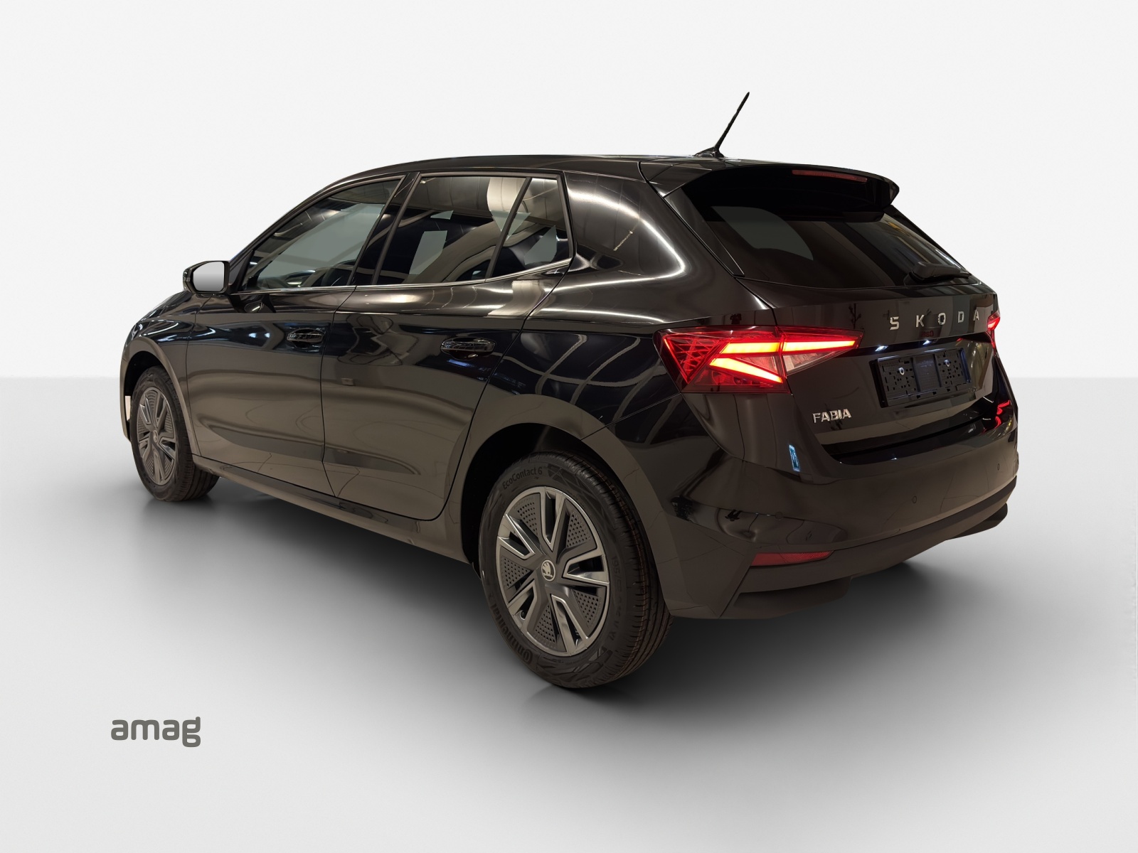 SKODA Fabia 1.5 TSI Dynamic DSG-showroom-element-2