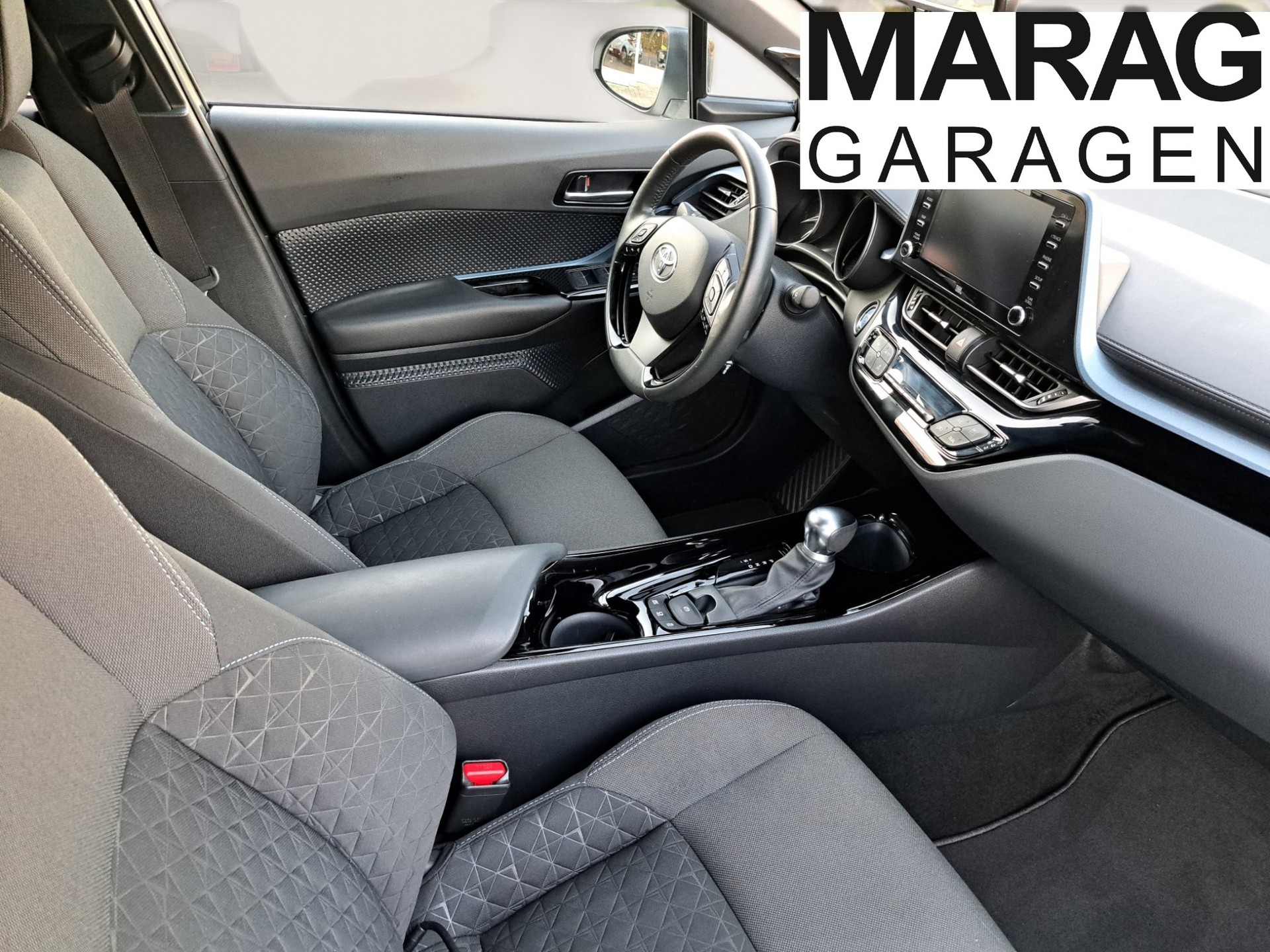 TOYOTA C-HR 2.0 HSD CVT Trend-image-4