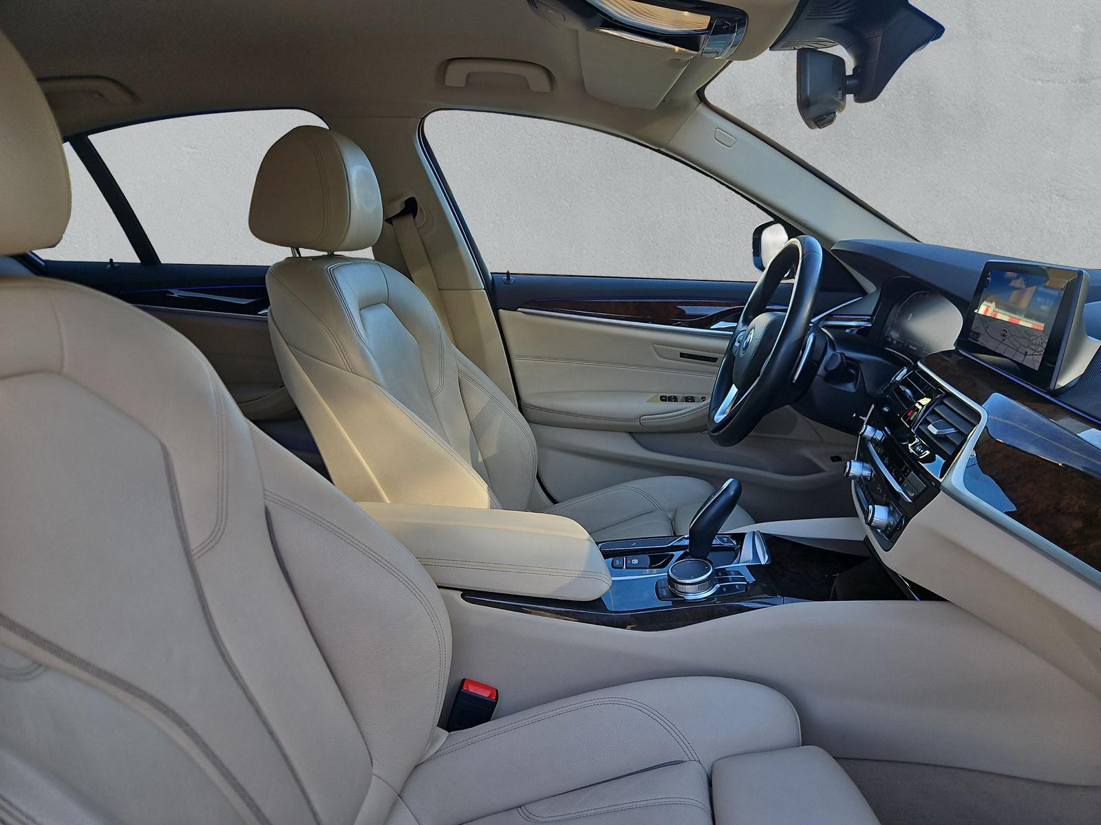 BMW 520d Sport Line xDrive G30 (CH)-image-12