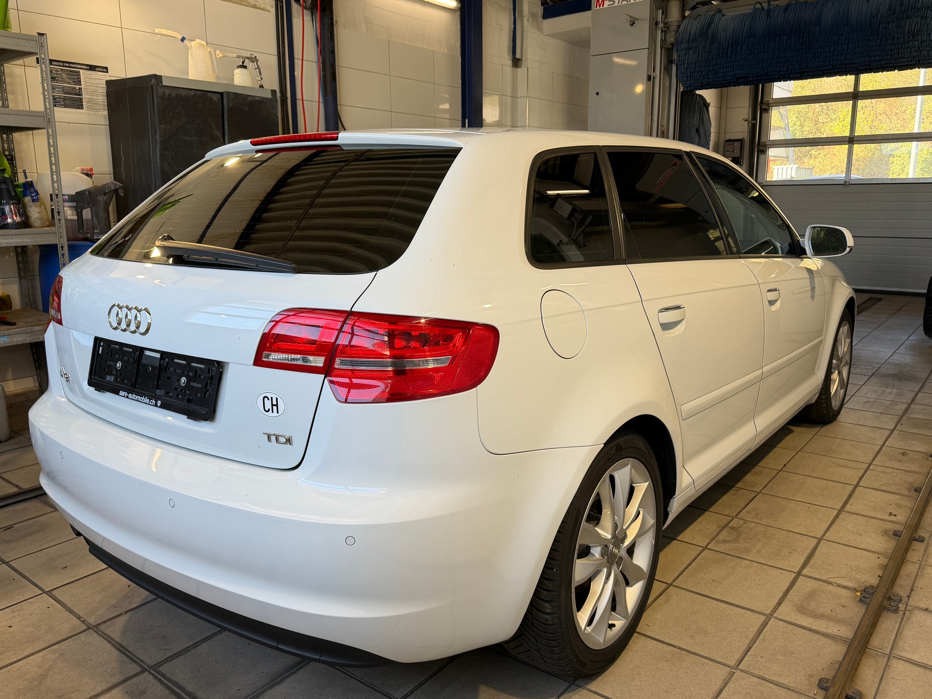 AUDI A3 Sportback 1.6 TDI Ambition-showroom-element-3